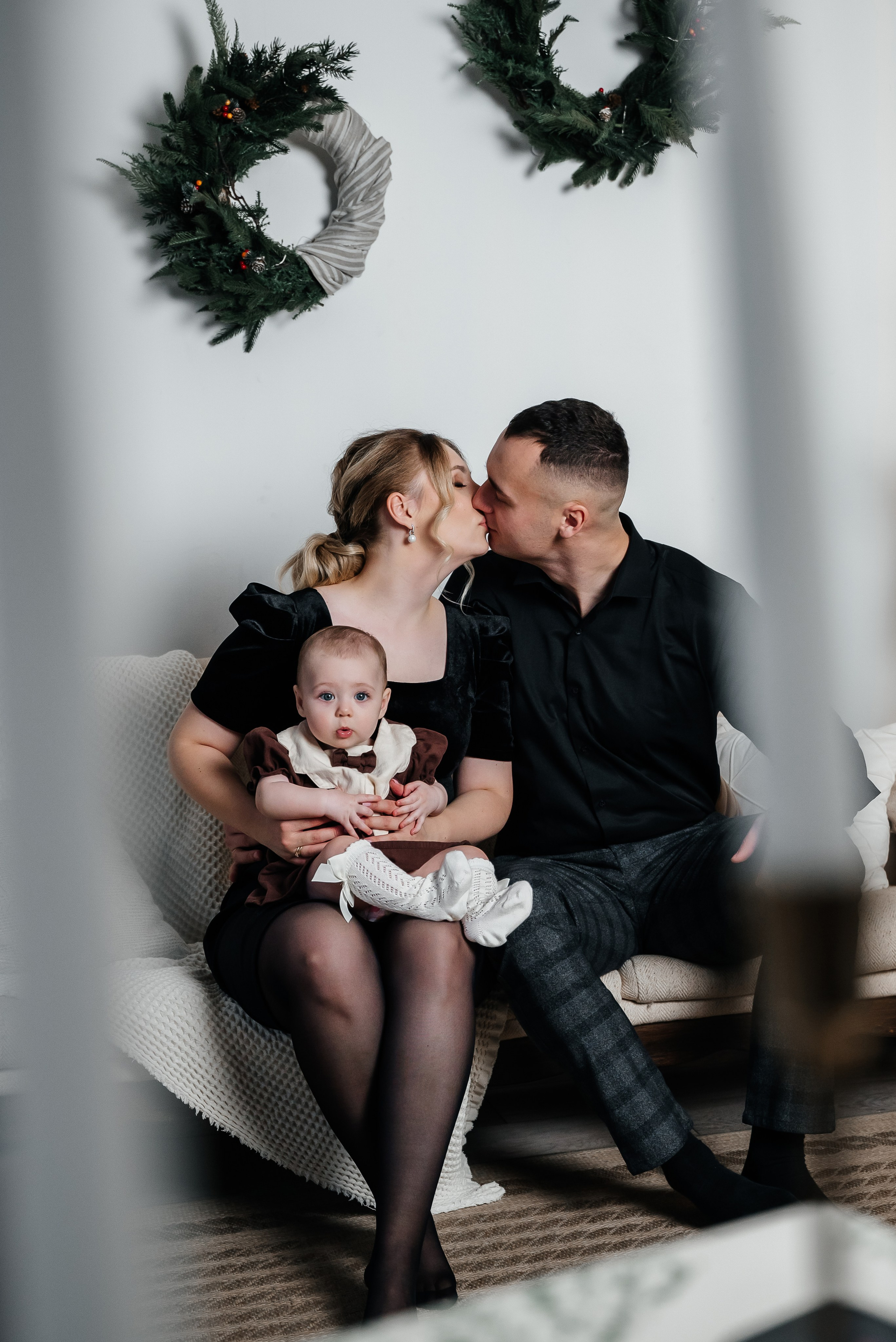 Мама, папа и маленькая принцесса (студия Молоко, зал Милена). Фотограф в Дзержинске Наташа Баева