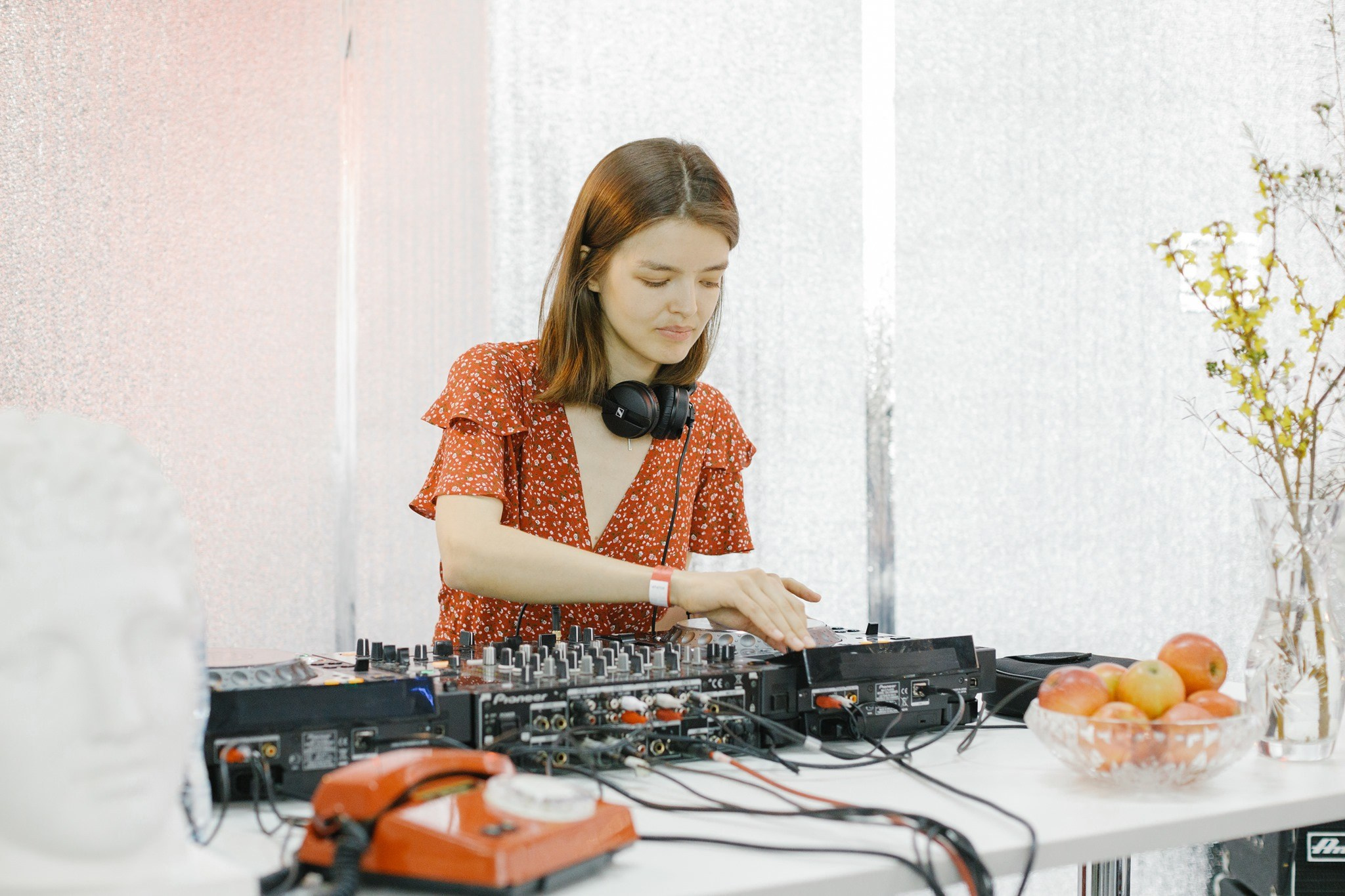 10–11 апреля 2021 на Трёхгорной мануфактуре / фото Иван Гущин. Фотоотчеты «Ламбада-маркета»