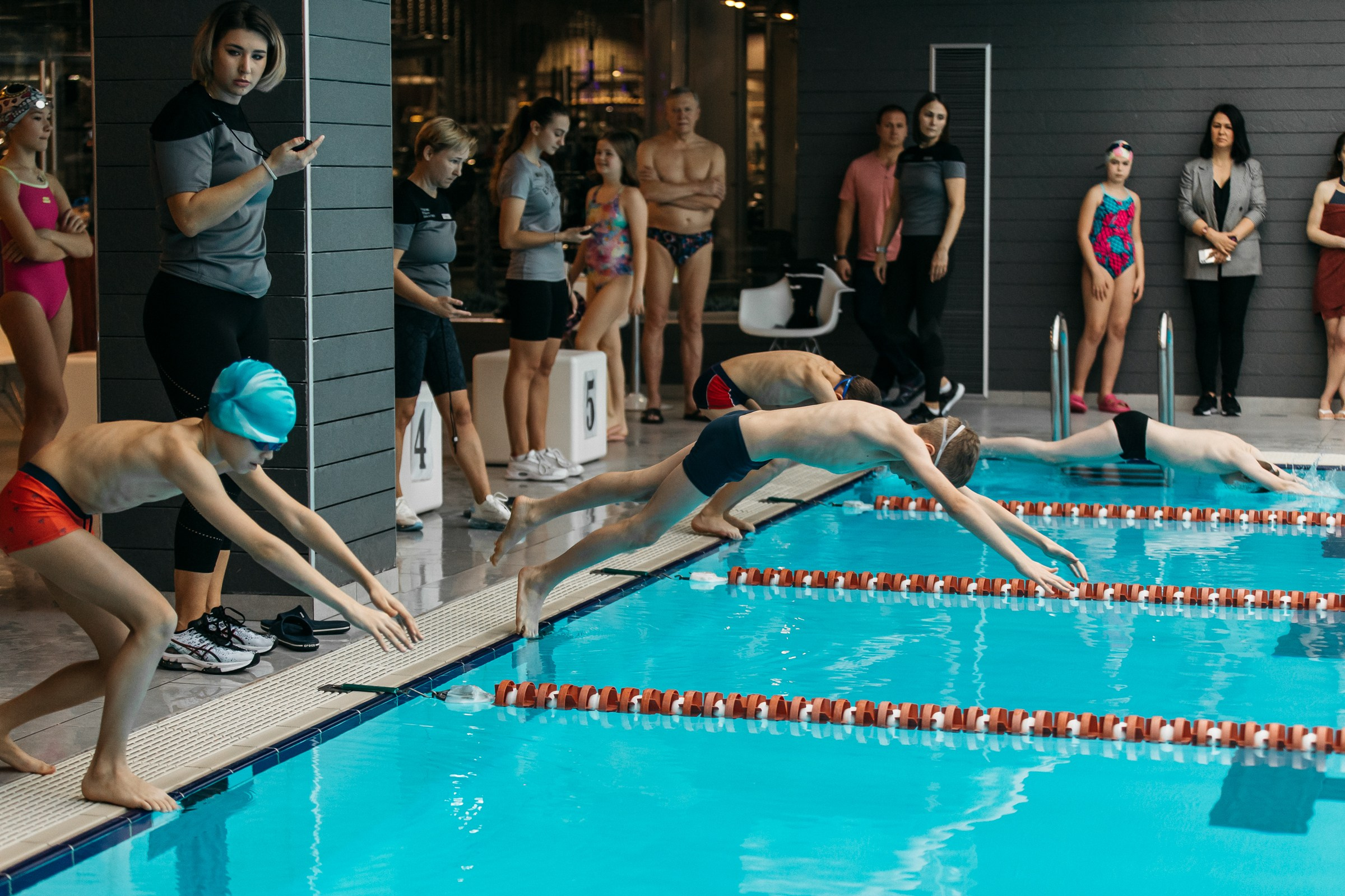 Соревнования по плаванию (зима)