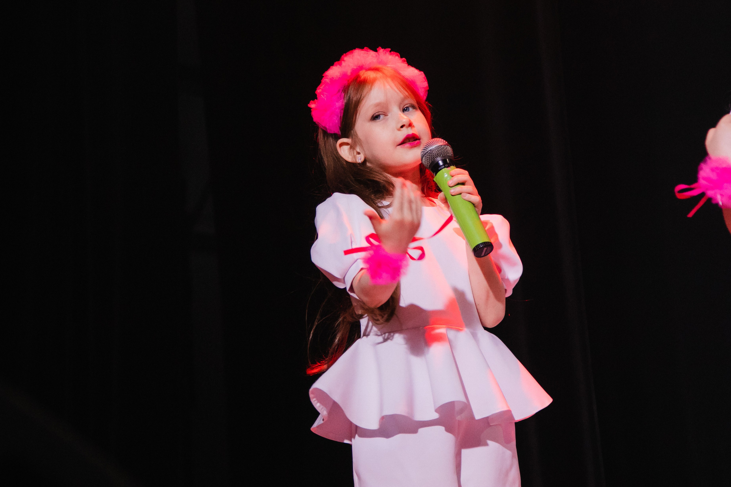 Отчетный концерт центра национальных культур 2025. Роман Урумбаев фотограф Нижневартовск