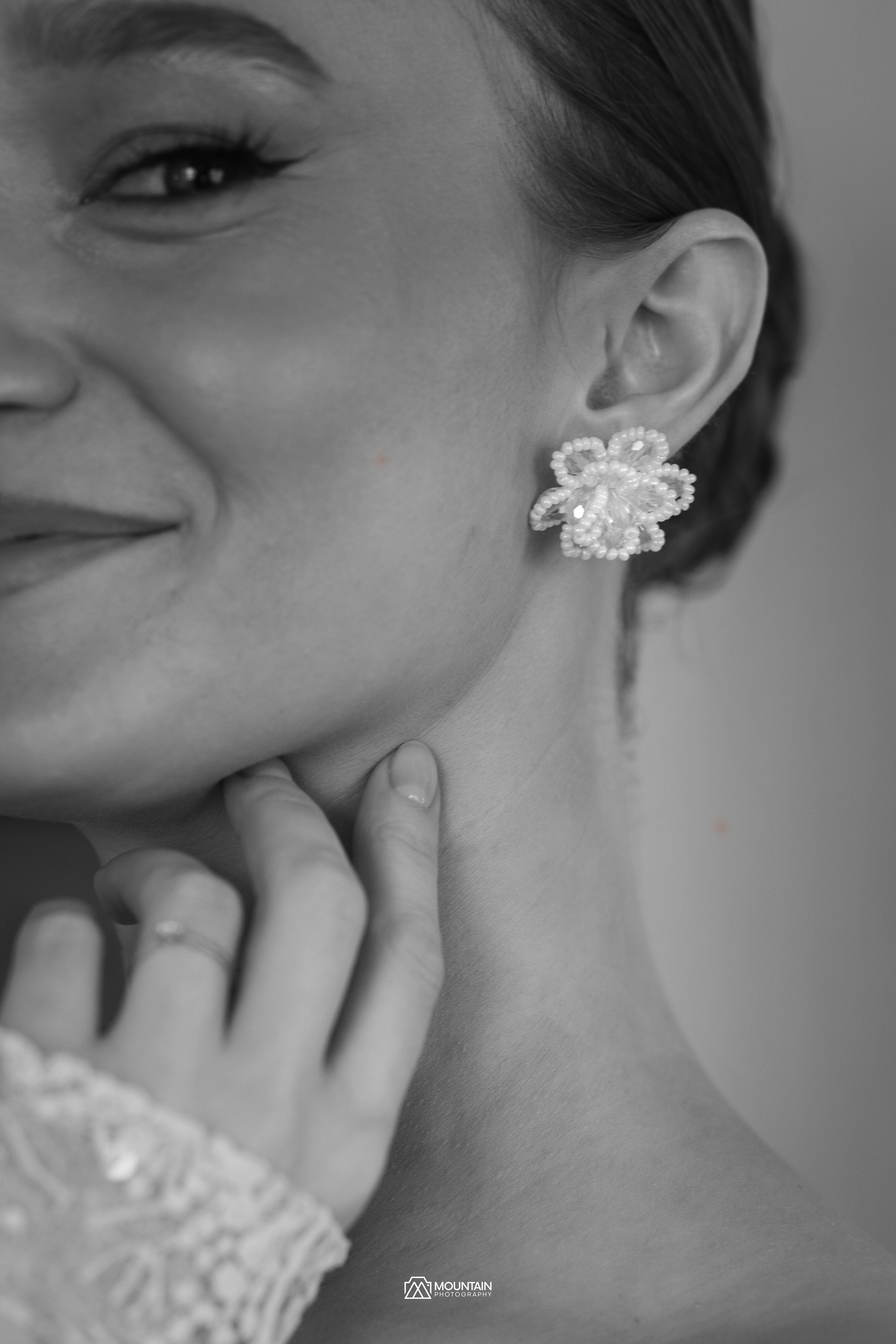 Oludola and Anastasia. Photographer based in moscow Peter Tchana