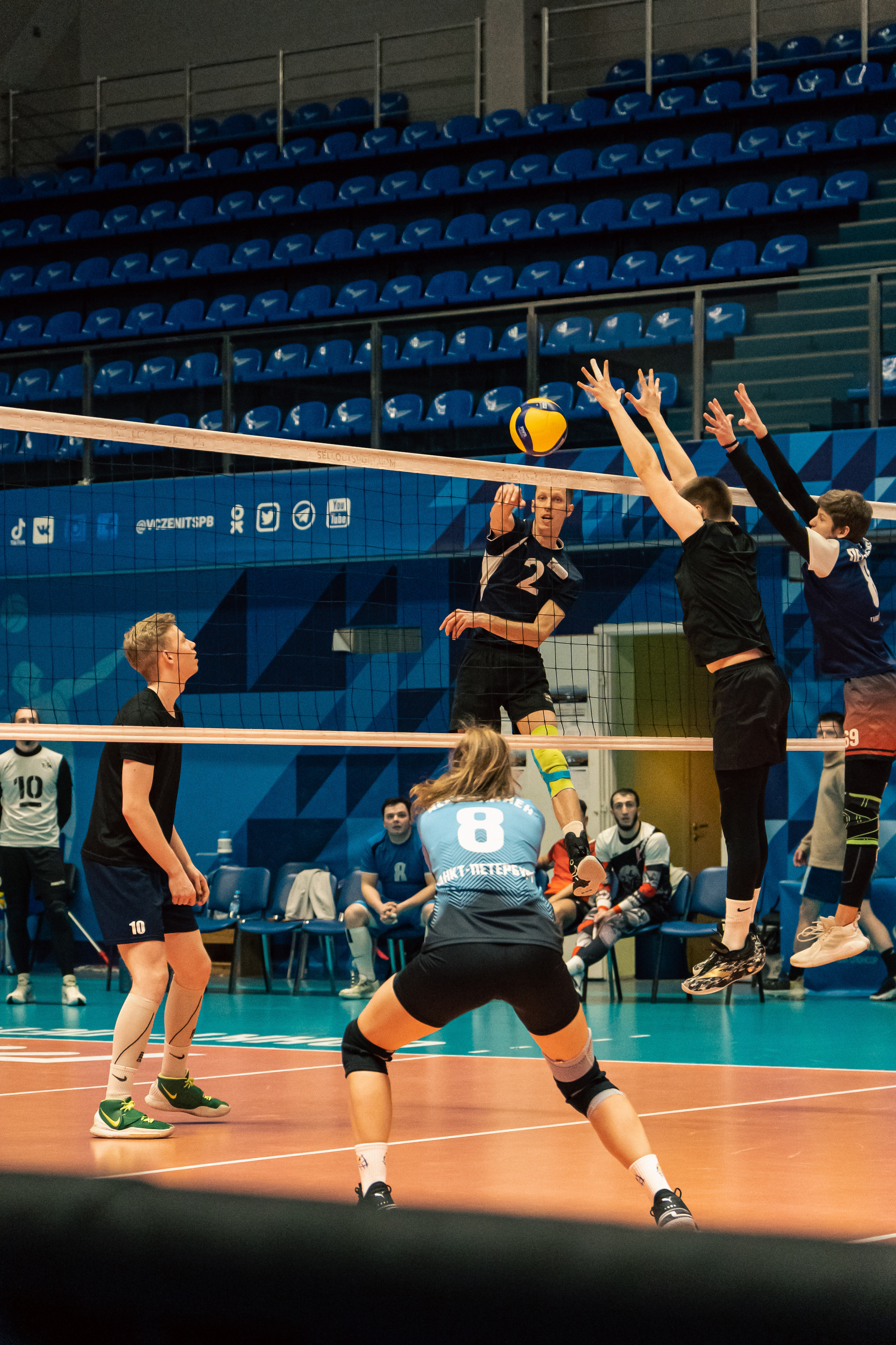 Волейбол. Репортажи, уличные и студийные съёмки в Москве