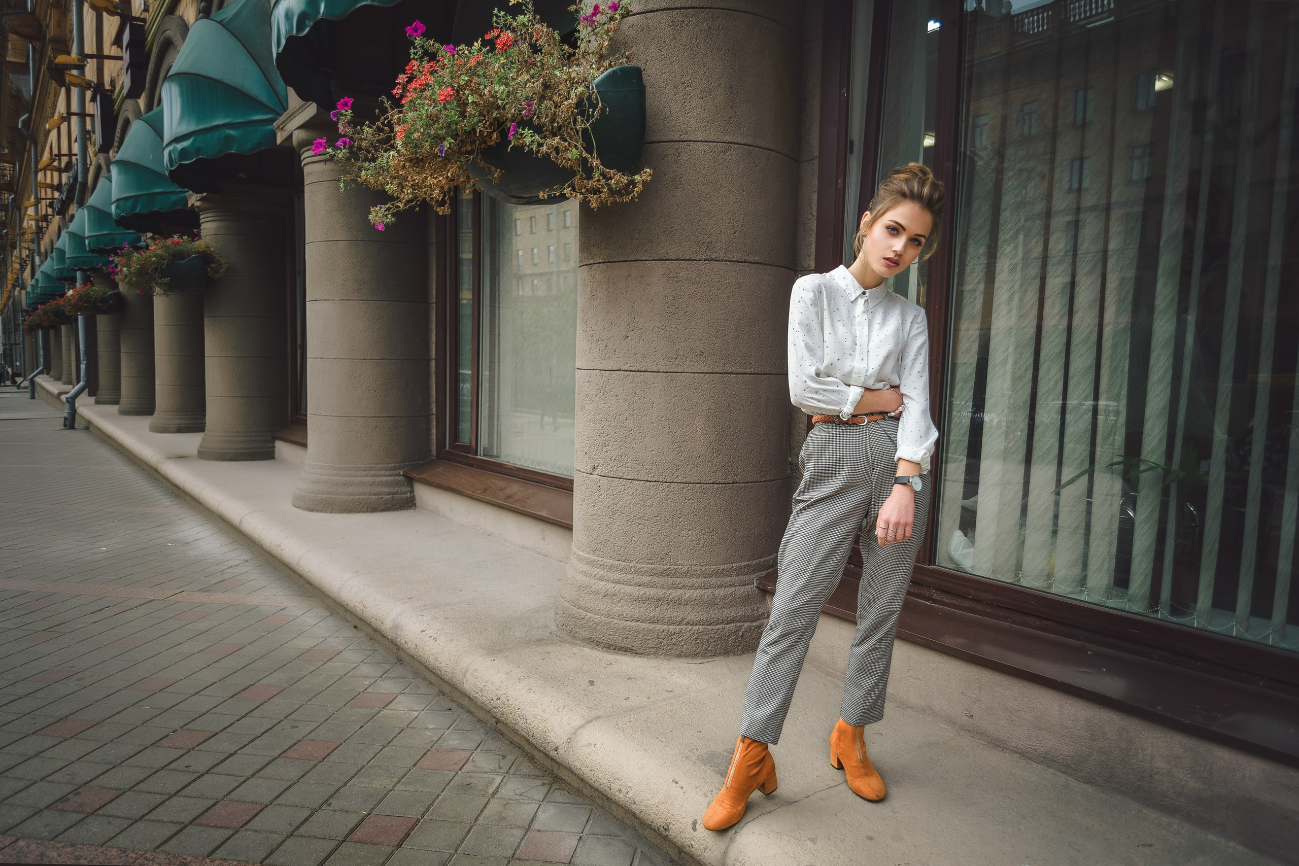 Фотосессия для знаменитости. Компания и фотошкола по созданию контента в Москве