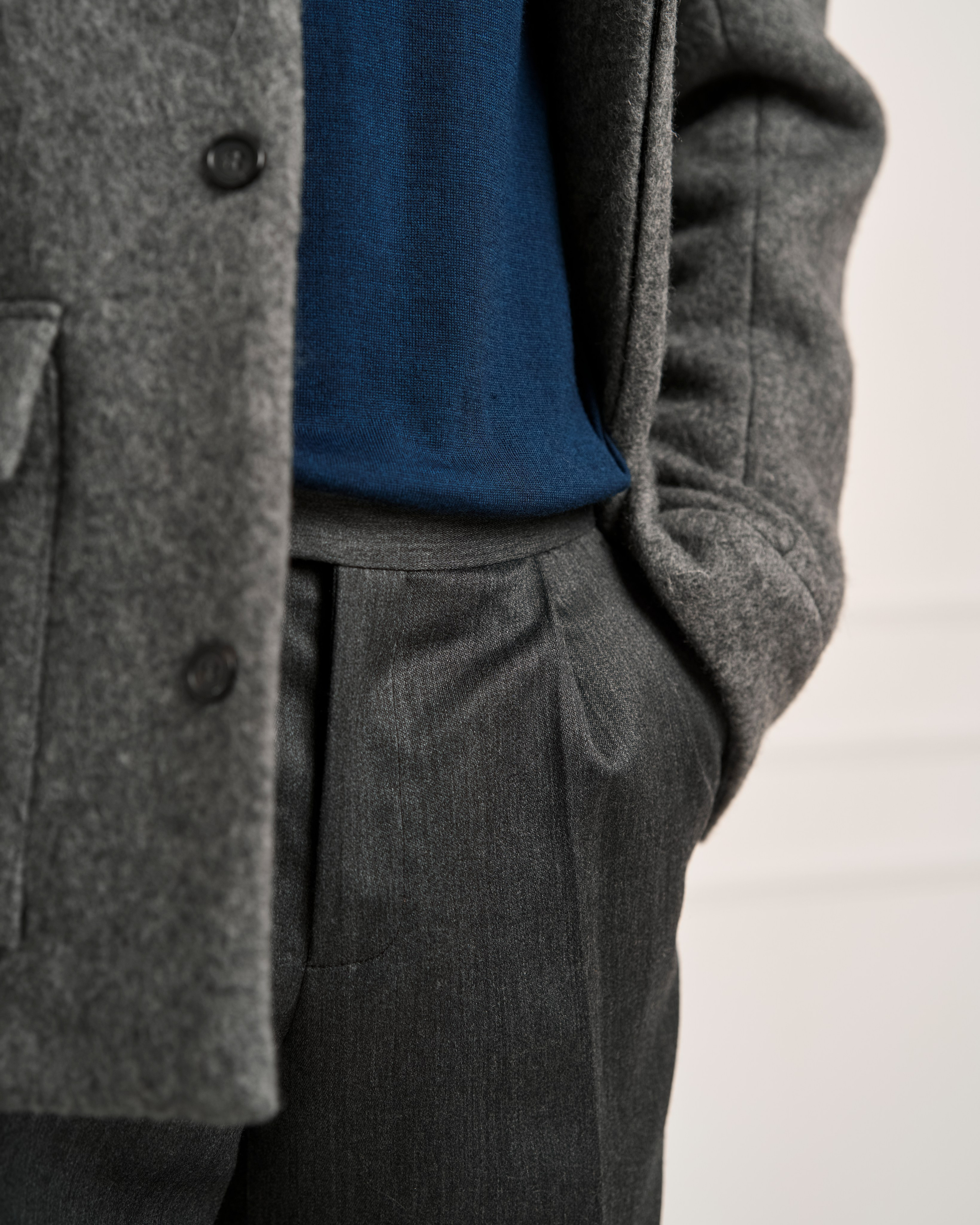 Каталожная съемка одежды в студии