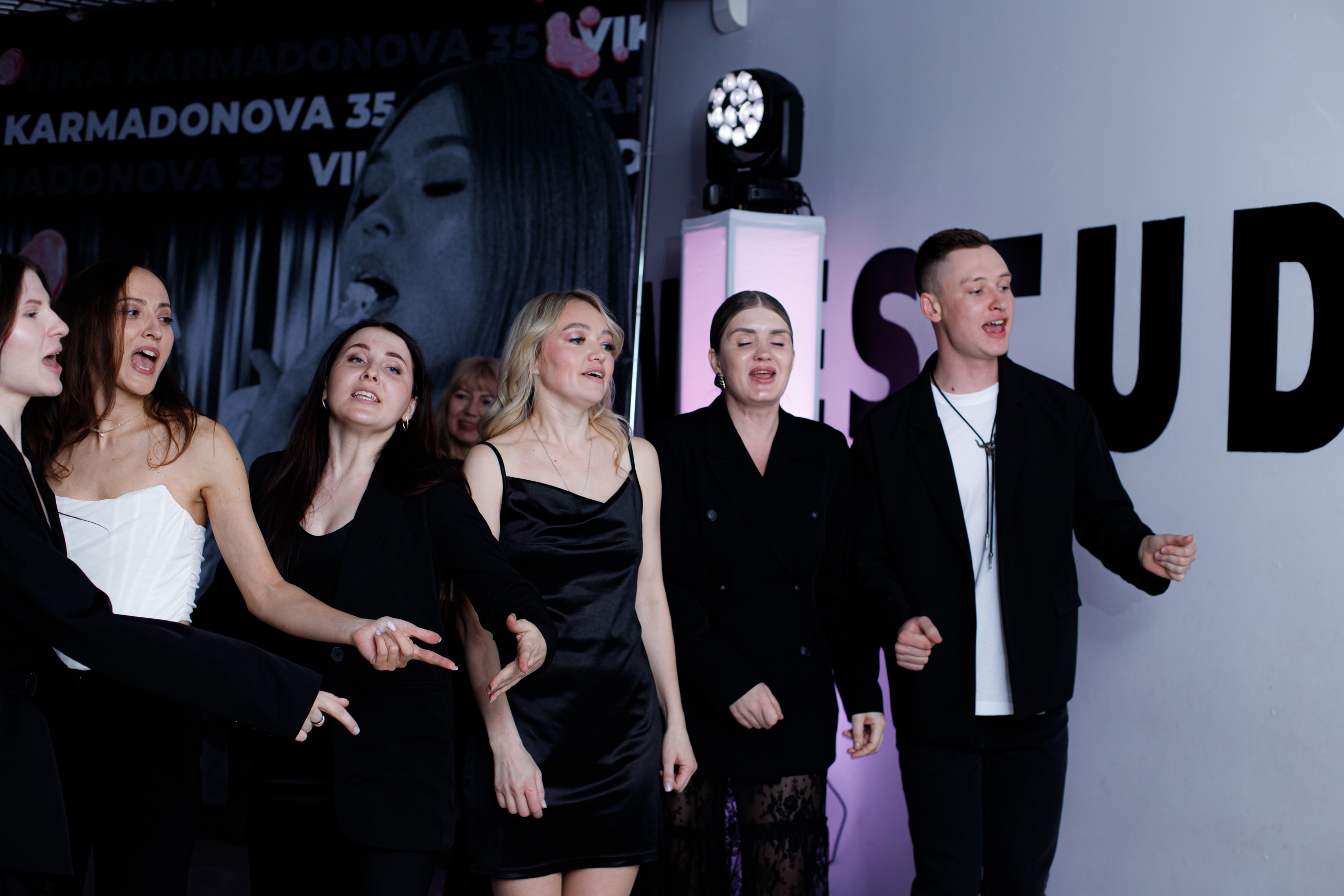 VIKA KARMADONOVA. Photokarish