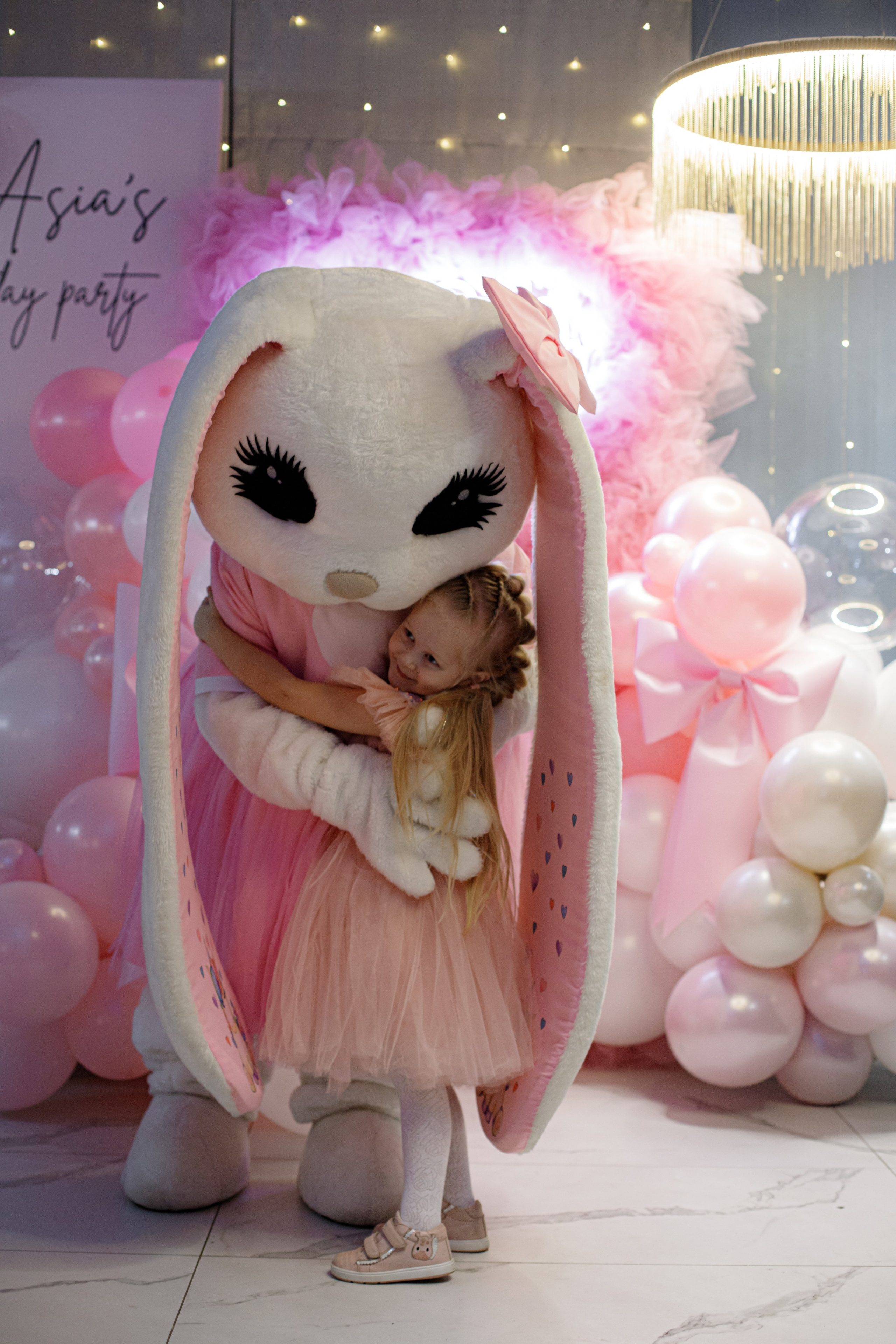 ASIA'S BIRTHDAY PARTY. Photokarish