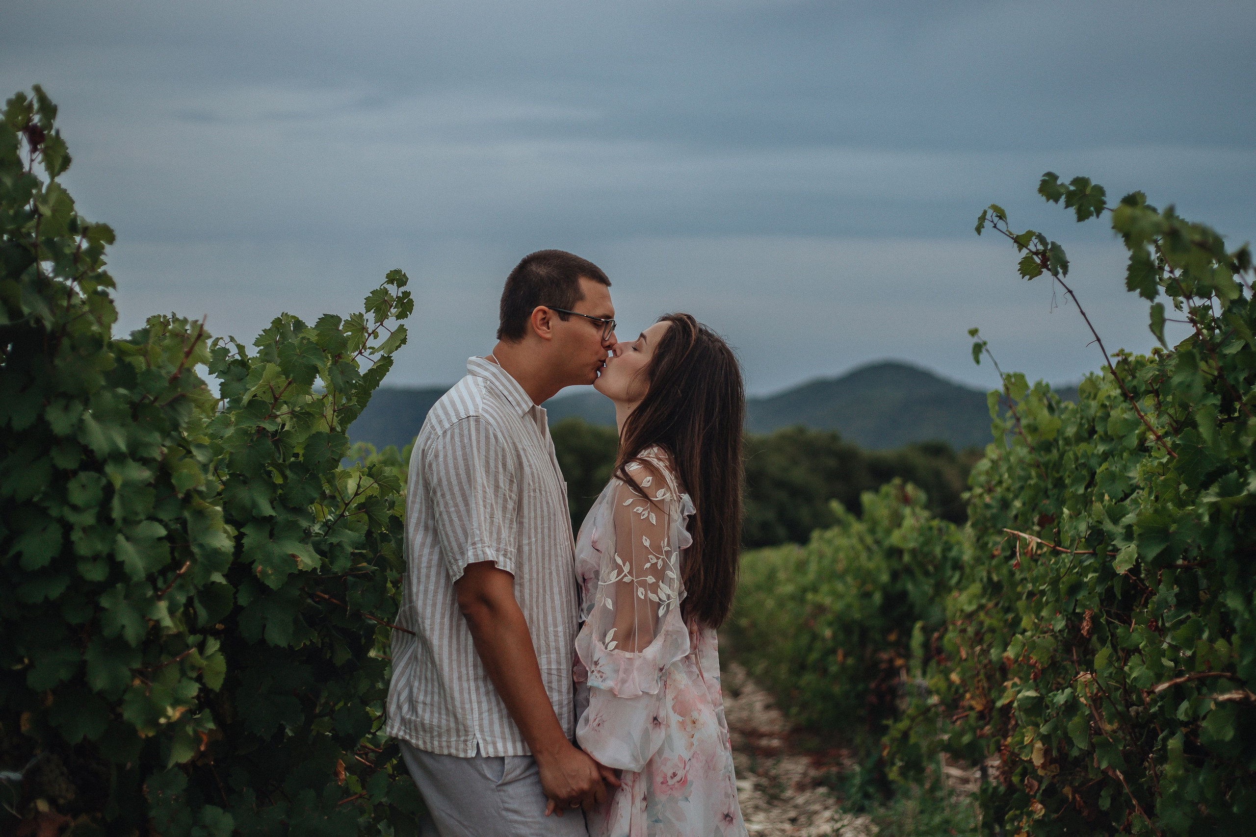 Прогулка у домика виноградаря — о семье, о любви, о счастье ;). Семейный фотограф Новороссийск, Анапа, Геленджик — Юлия Давыдова