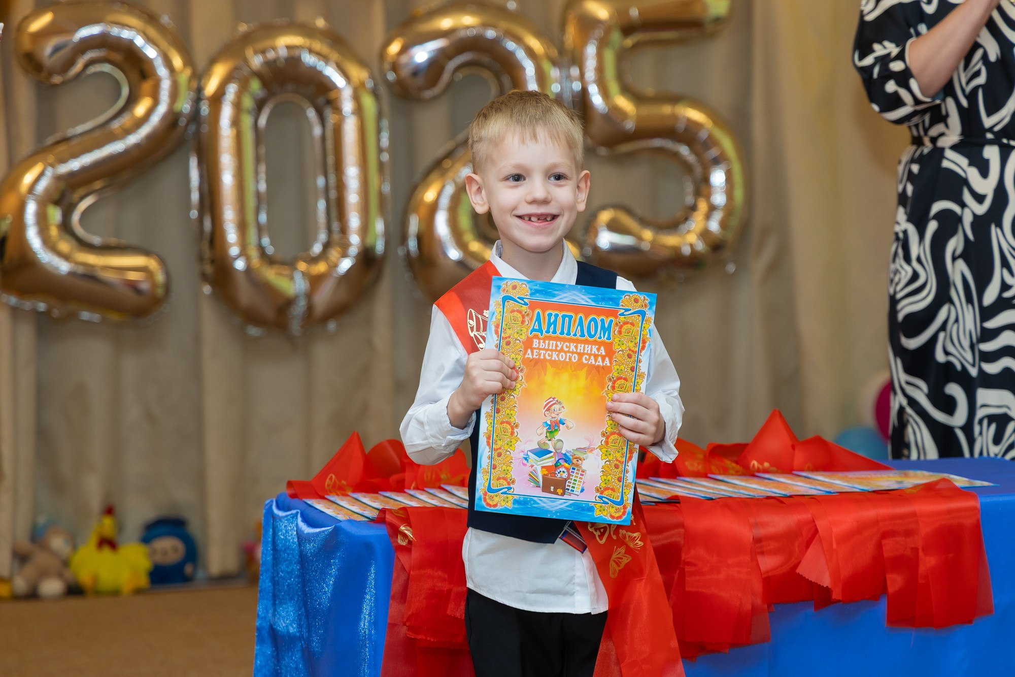 Выпускной в садике. Photomantis