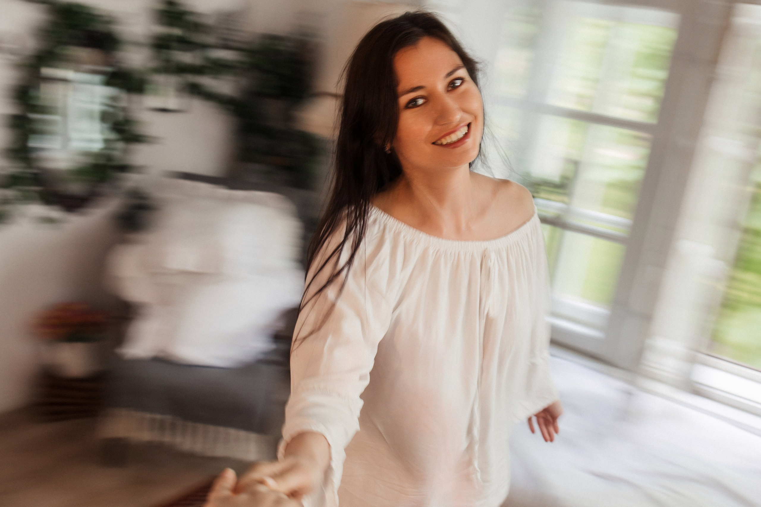 На балкончике. ФОТОГРАФ РОЗА ФИЛИНА СПб I МОСКВА