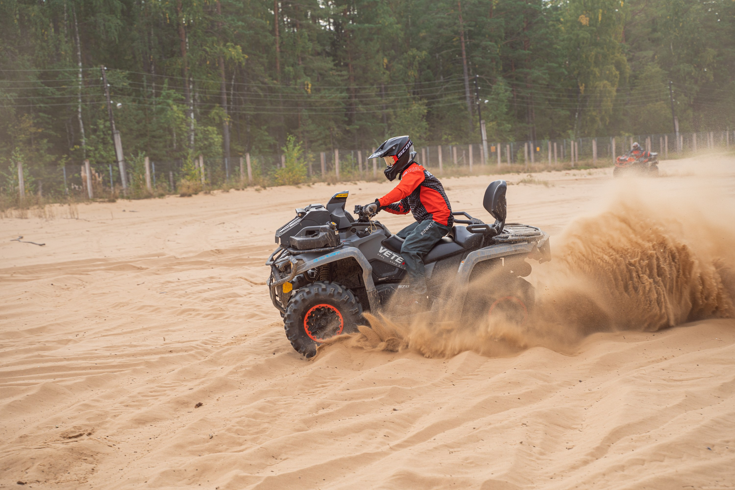 Квадровыезд —спортивный репортаж в Ленинградской области. Свадебный, семейный, портретный, репортажный фотограф в Санкт-Петербурге