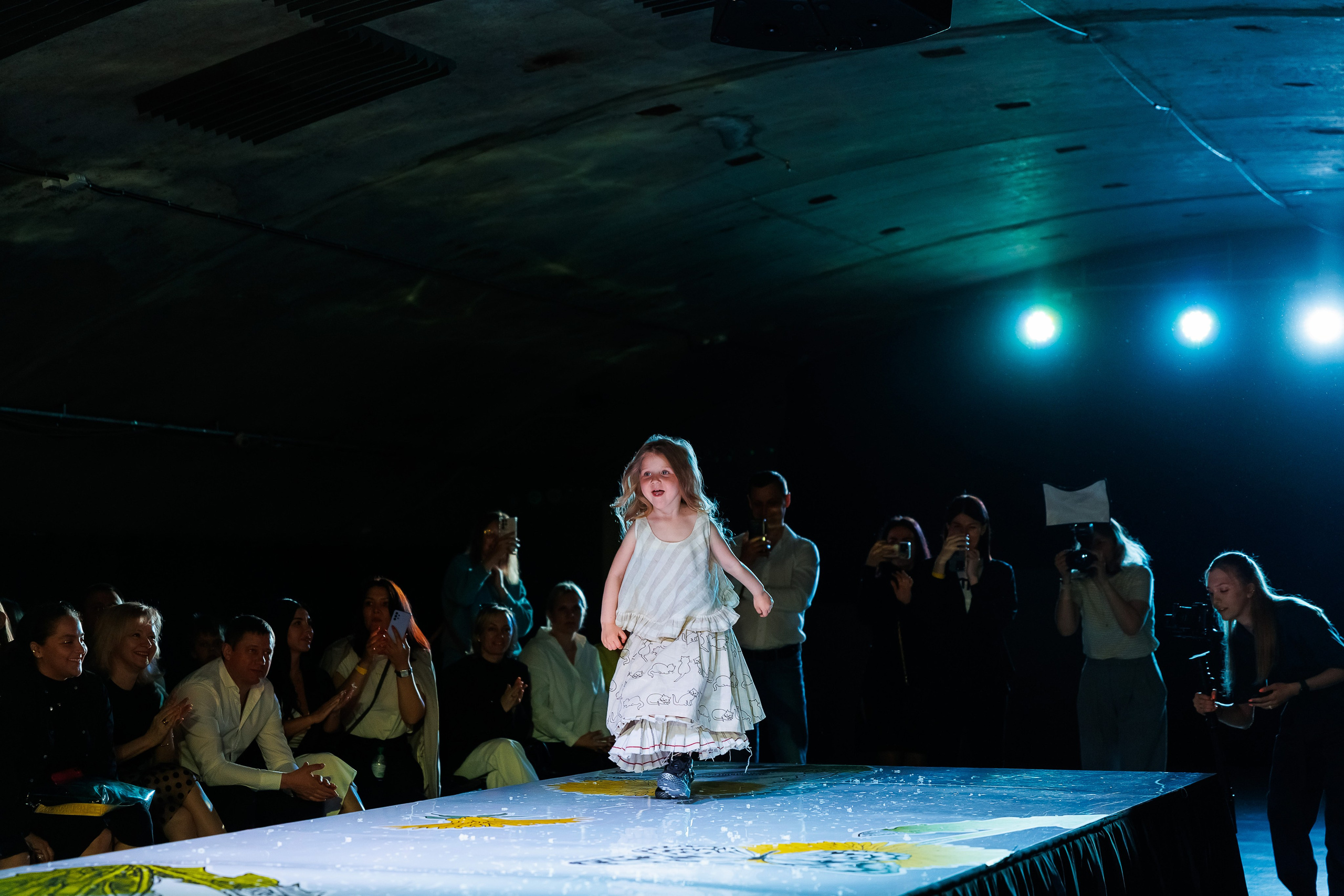 Показ Надежды Шибиной от журнала «Жираf». Фотограф Новосибирск — Наталья Гресь