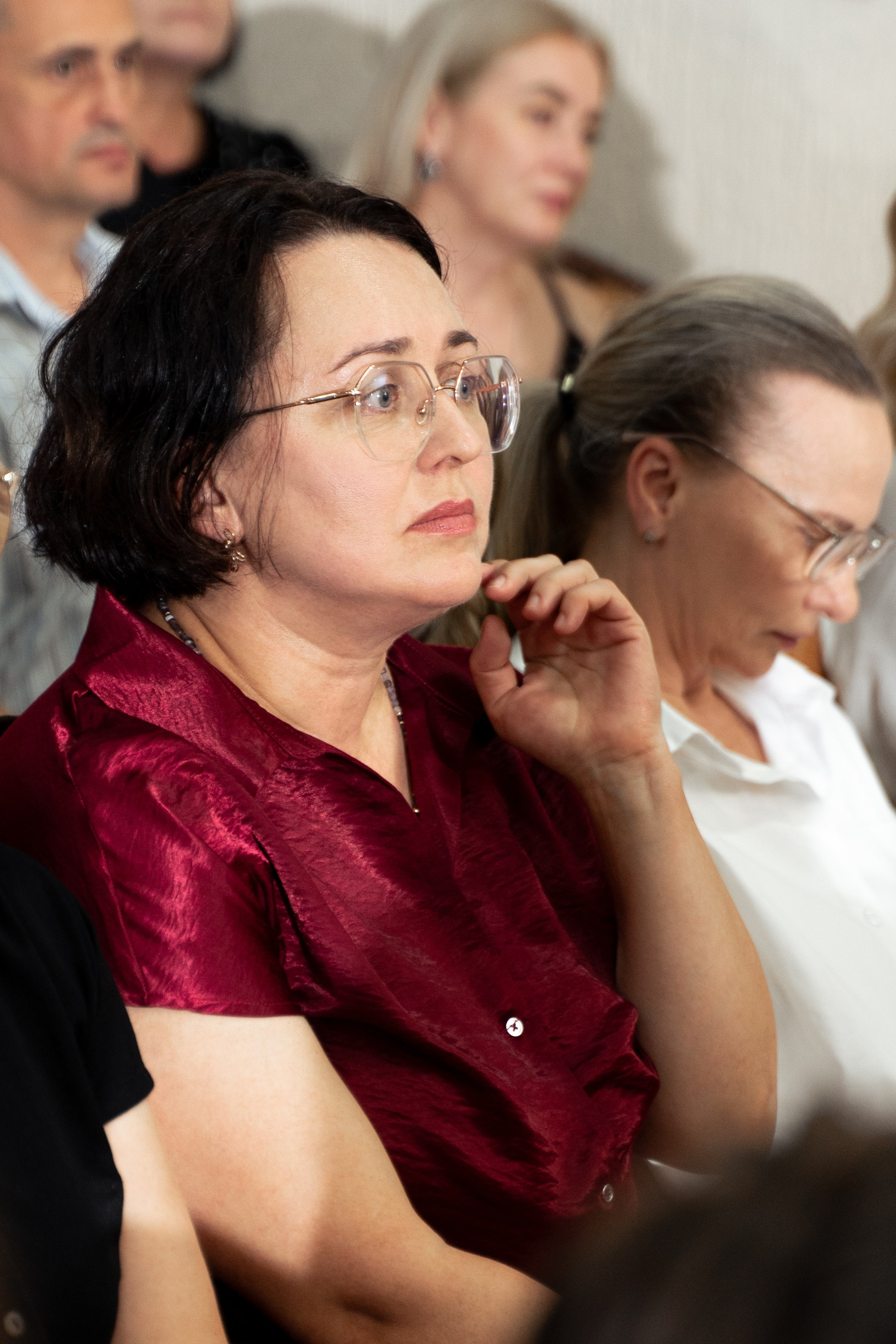 40 Школа 11 класс вручение аттестатов. Выпускные альбомы Натальи Бутко: Новороссийск, Анапа, Геленджик