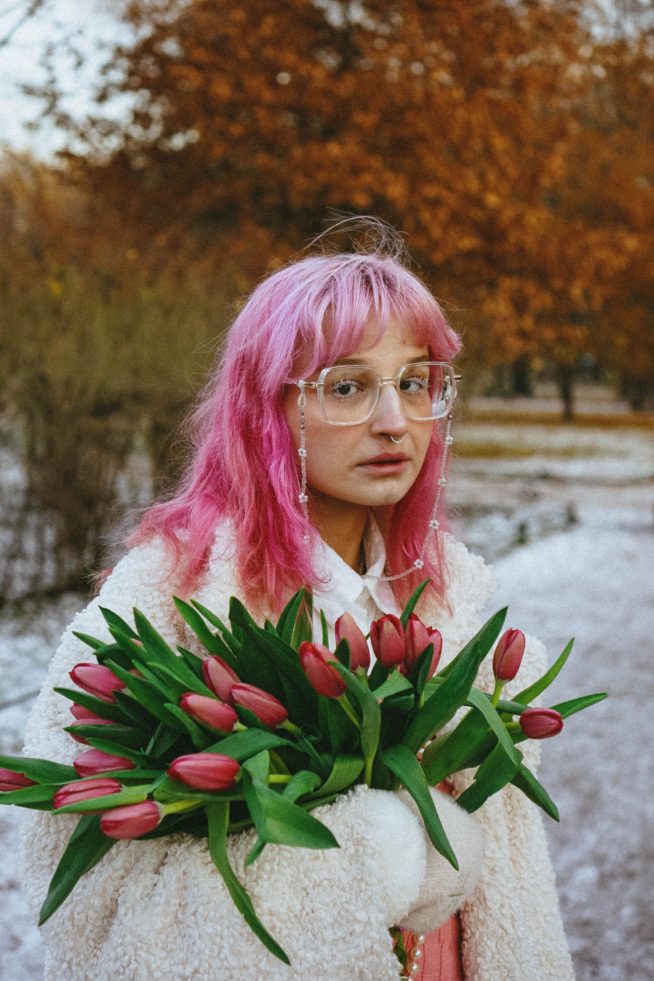 Прогулочная фотосессия с тюльпанами. Профессиональный фотограф, Санкт-Петербург — Виктория Богомолова