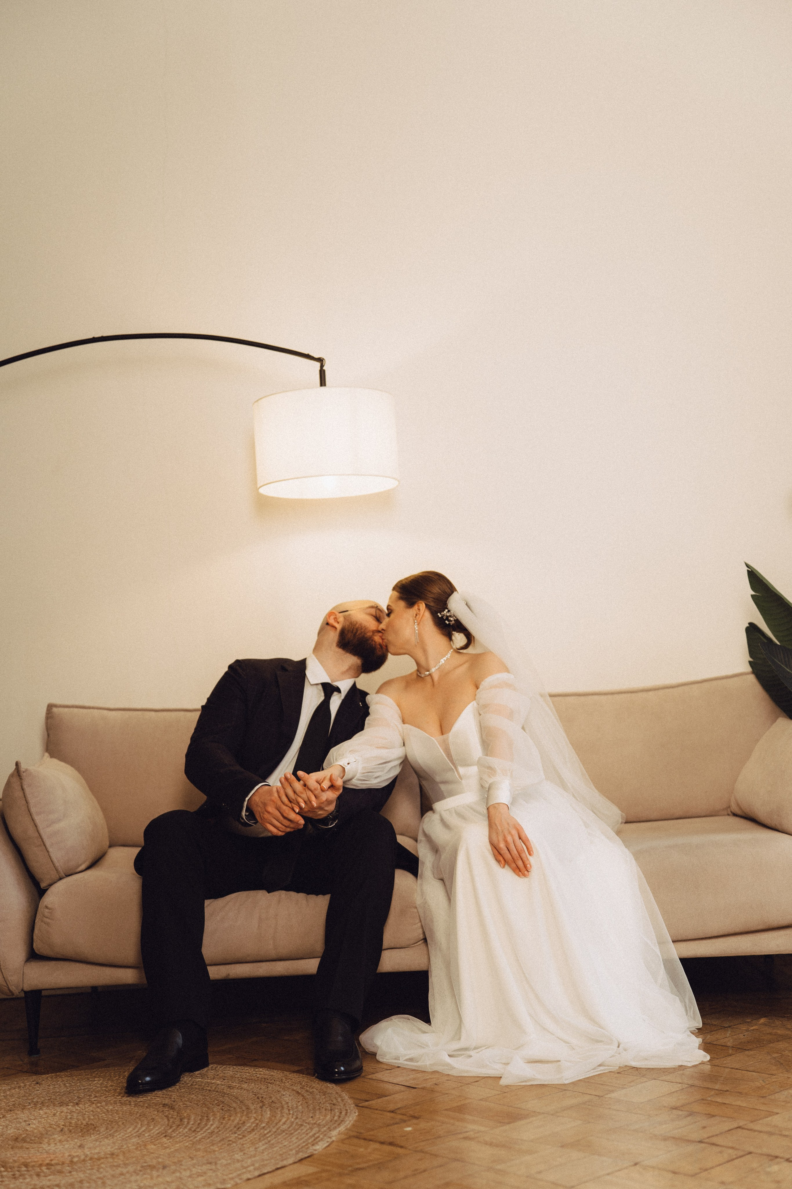 СВАДЕБНАЯ СЬЕМКА ВО ВТОРОМ ДВОРЦЕ (ДЕКАБРЬ) ТАКЖЕ СЬЕМКА В СТУДИИ НА ЧЕРНЫШЕВСКОЙ. Профессиональный фотограф, Санкт-Петербург — Виктория Богомолова