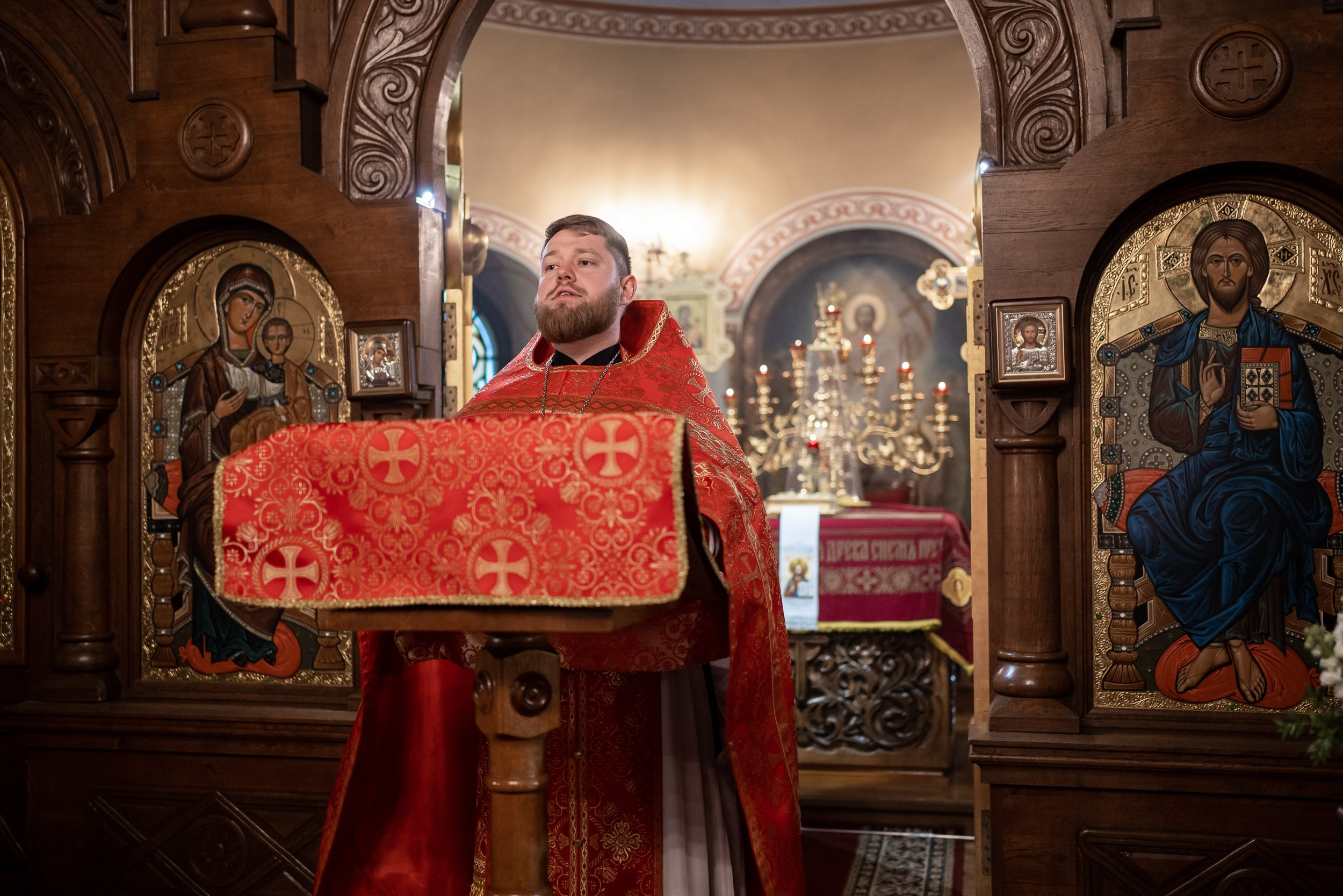 Престольный праздник в храме Воскресения Христова (Форосская церковь). Церковный фотограф Севастополь