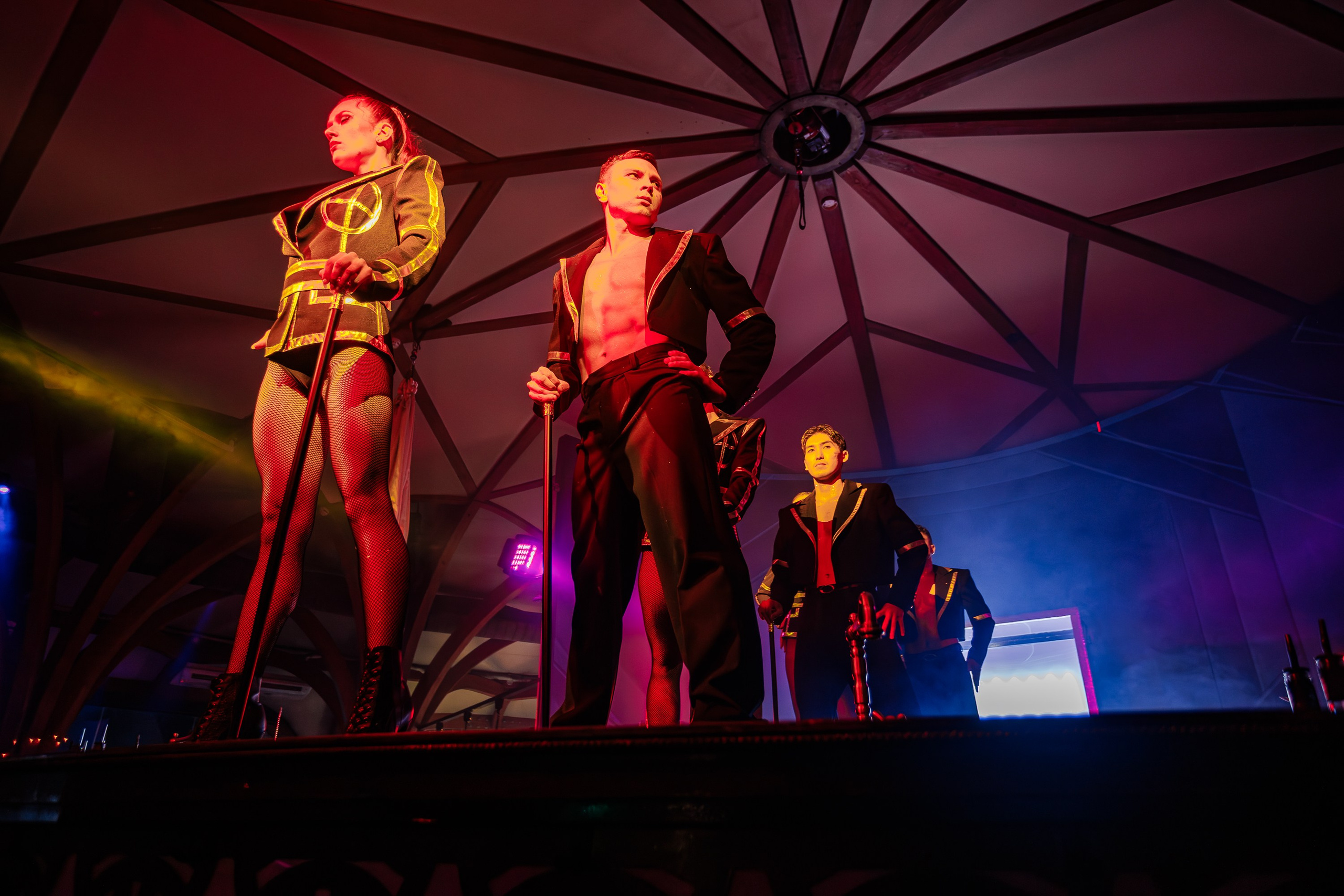 PTIZZA SHOW. Gold & Black in Ptizza Bar_Ялта_6.07.2025. Аминов Руслан | Фотограф