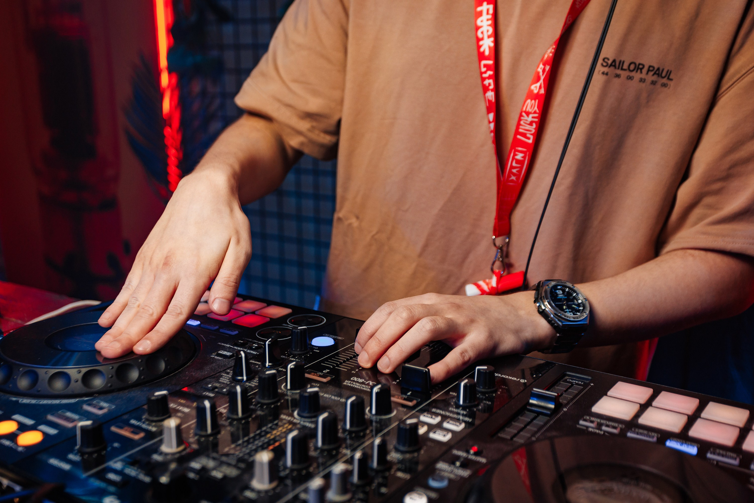 «Мартовские коты"_Tortuga_Симферополь_29.03.2025. Аминов Руслан | Фотограф