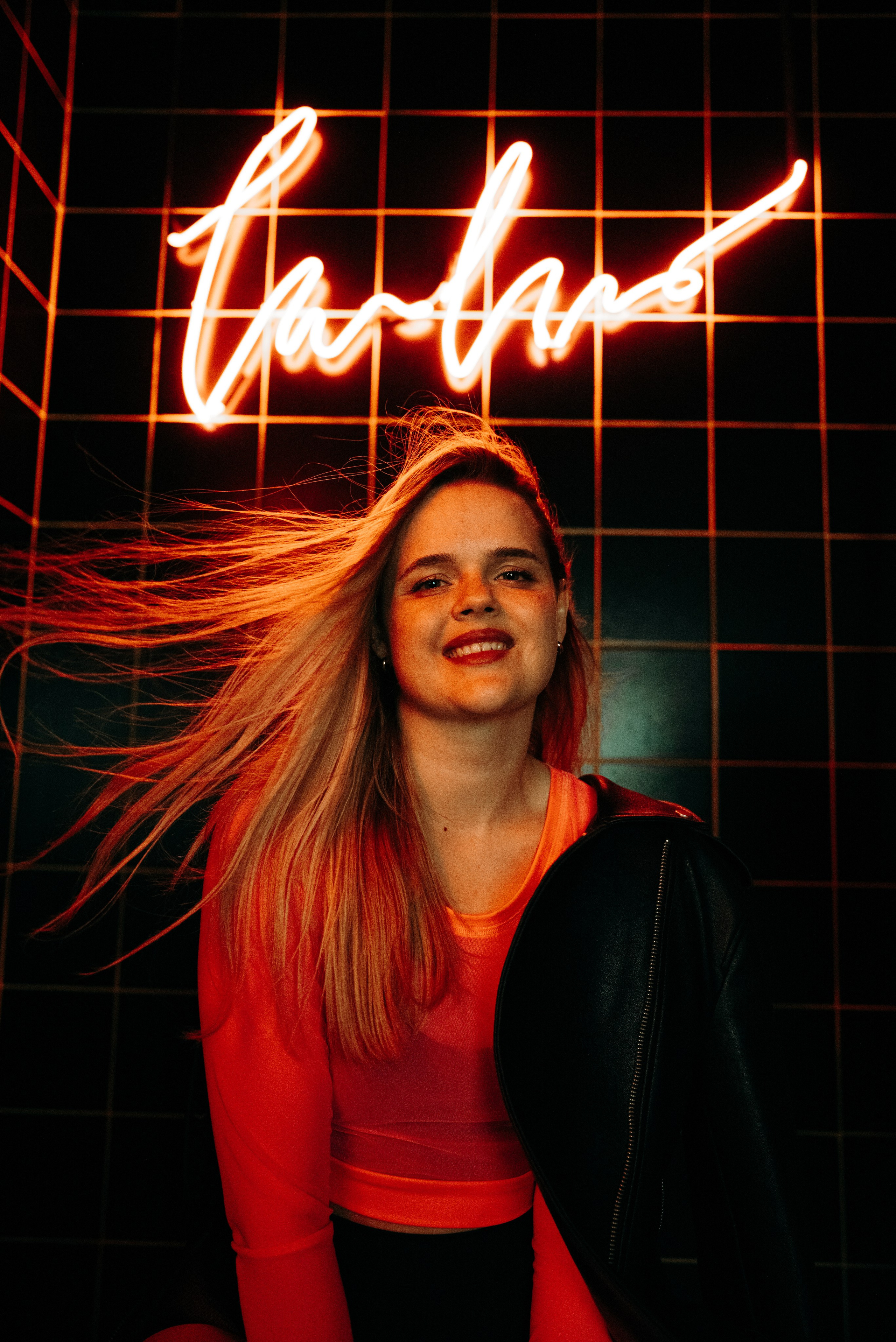 Неон. Фотограф Дарья Сафонова Dashulkacss