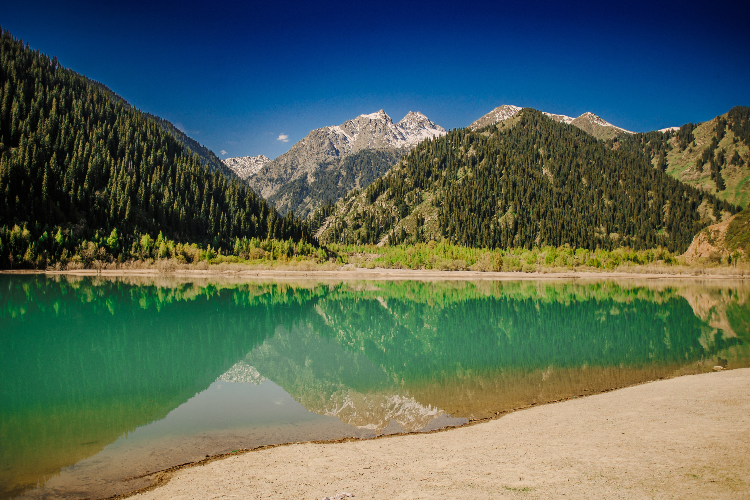 Плато Ассы, озеро Иссык и водопад: комфорт-маршрут, джипы, мини-группа. Экскурсии и туры по Алматы