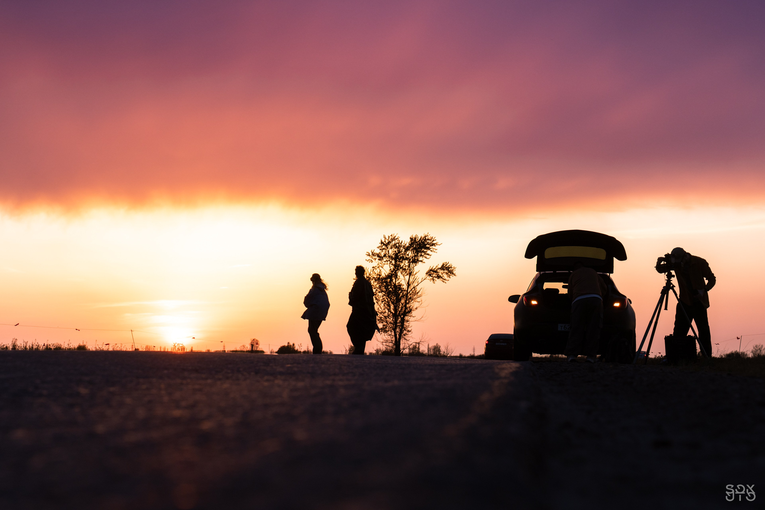 BAKED ROLL x Grad! ent