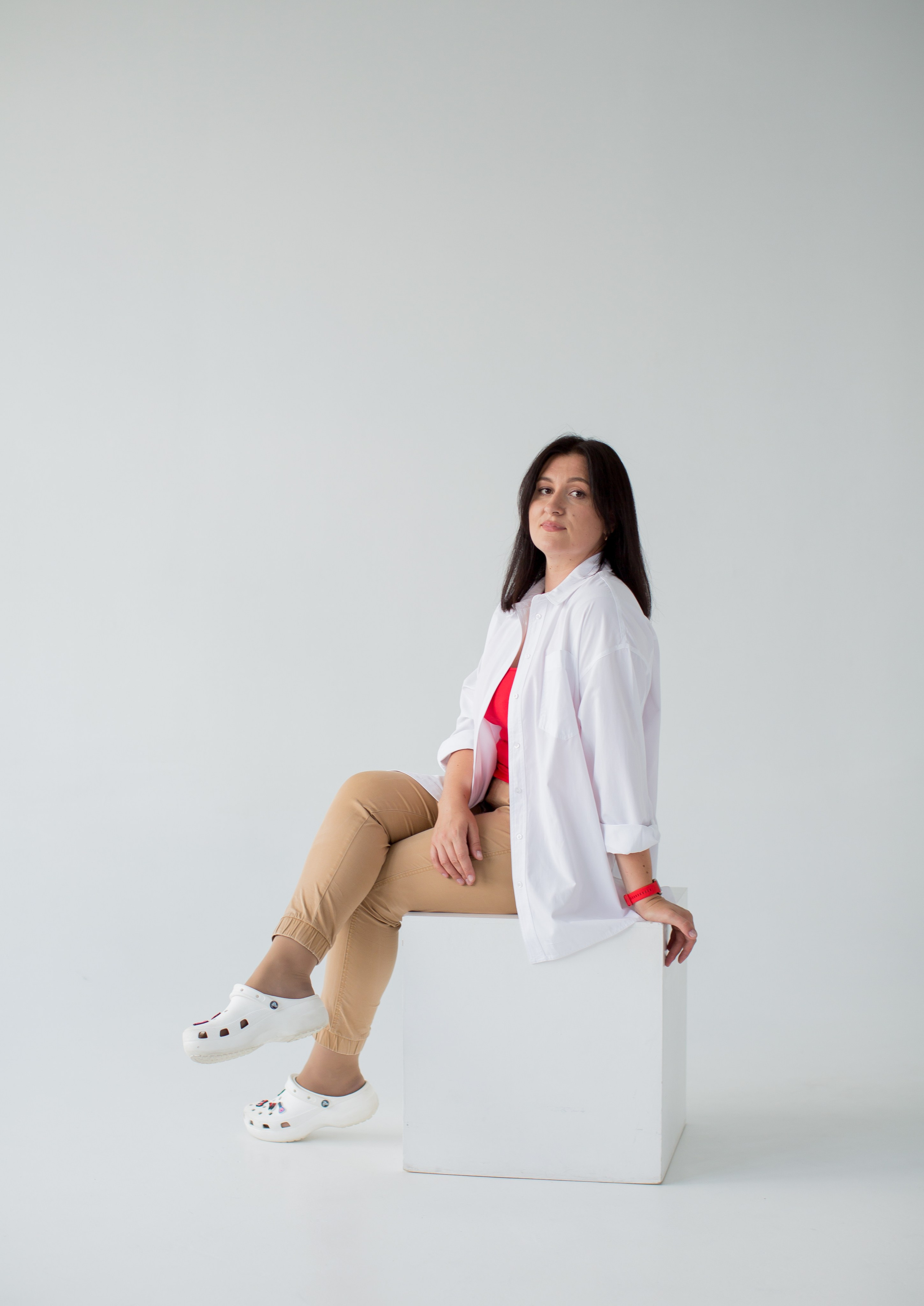 Контент съёмка для эксперта по электродепиляции. Портретный фотограф в Красноярске Акифьева Евгения