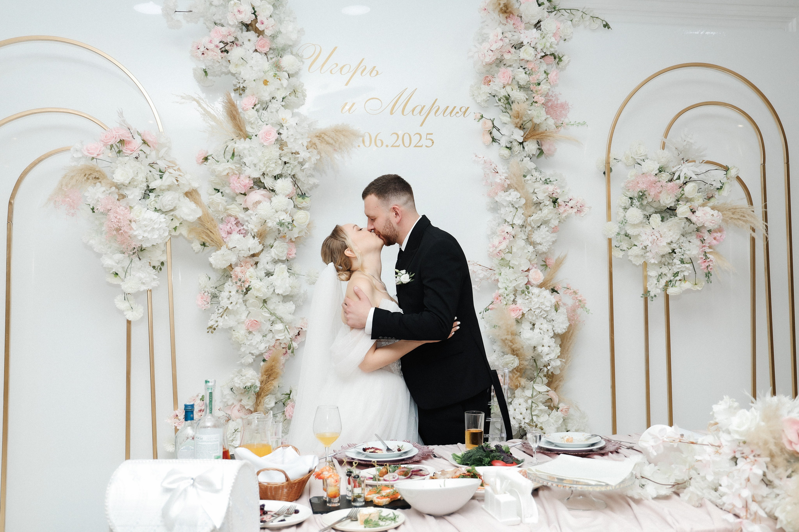 М. + И. Таганский ЗАГС + Речной вокзал и банкет. Семейный и lovestory фотограф в Москве Светлана Коняхина