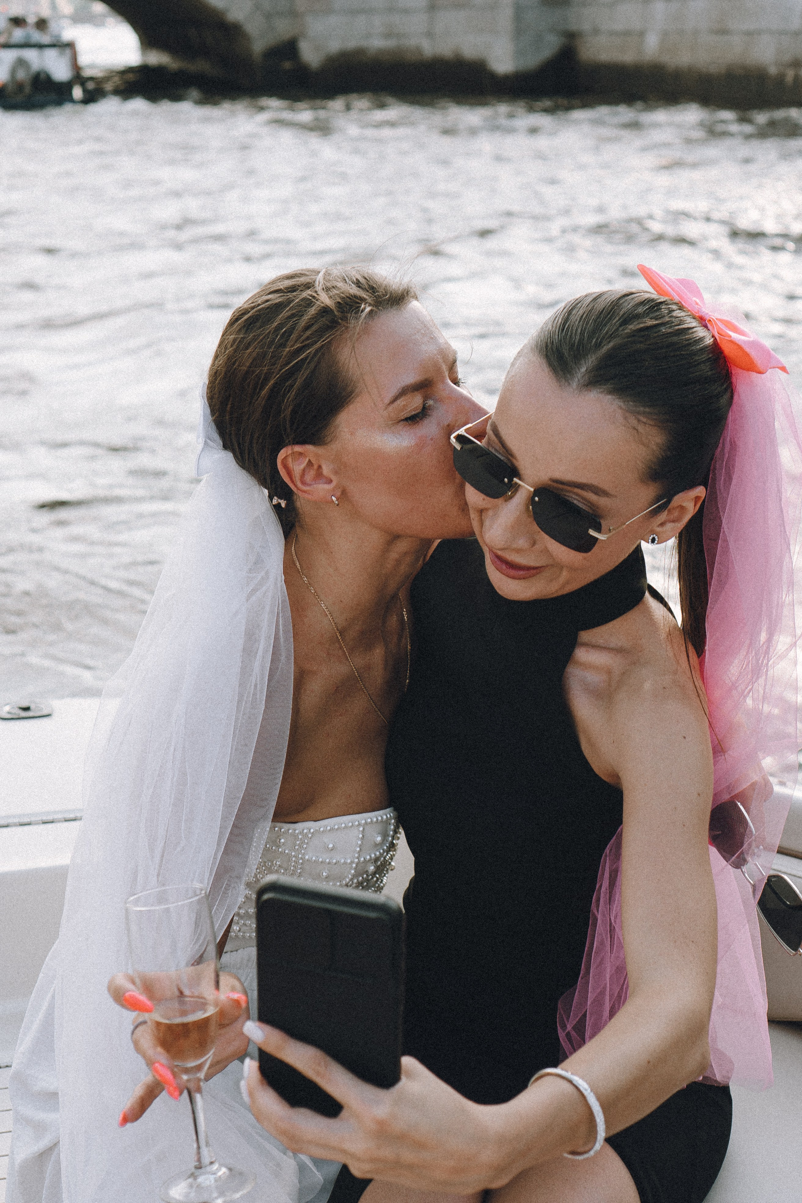 ДЕВИЧНИК НА КАТЕРЕ. Профессиональный фотограф, Санкт-Петербург — Виктория Богомолова