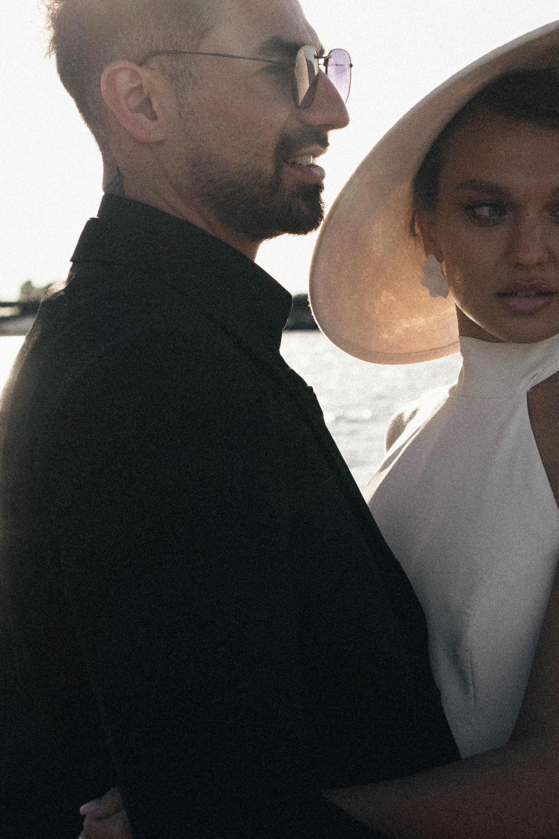 СВАДЕНБНАЯ СЬЕМКА НА КАТЕРЕ ПО КАНАЛАМ САНКТ-ПЕТЕРБУРГА И В АКВАТОРИИ НЕВЫ. Профессиональный фотограф, Санкт-Петербург — Виктория Богомолова