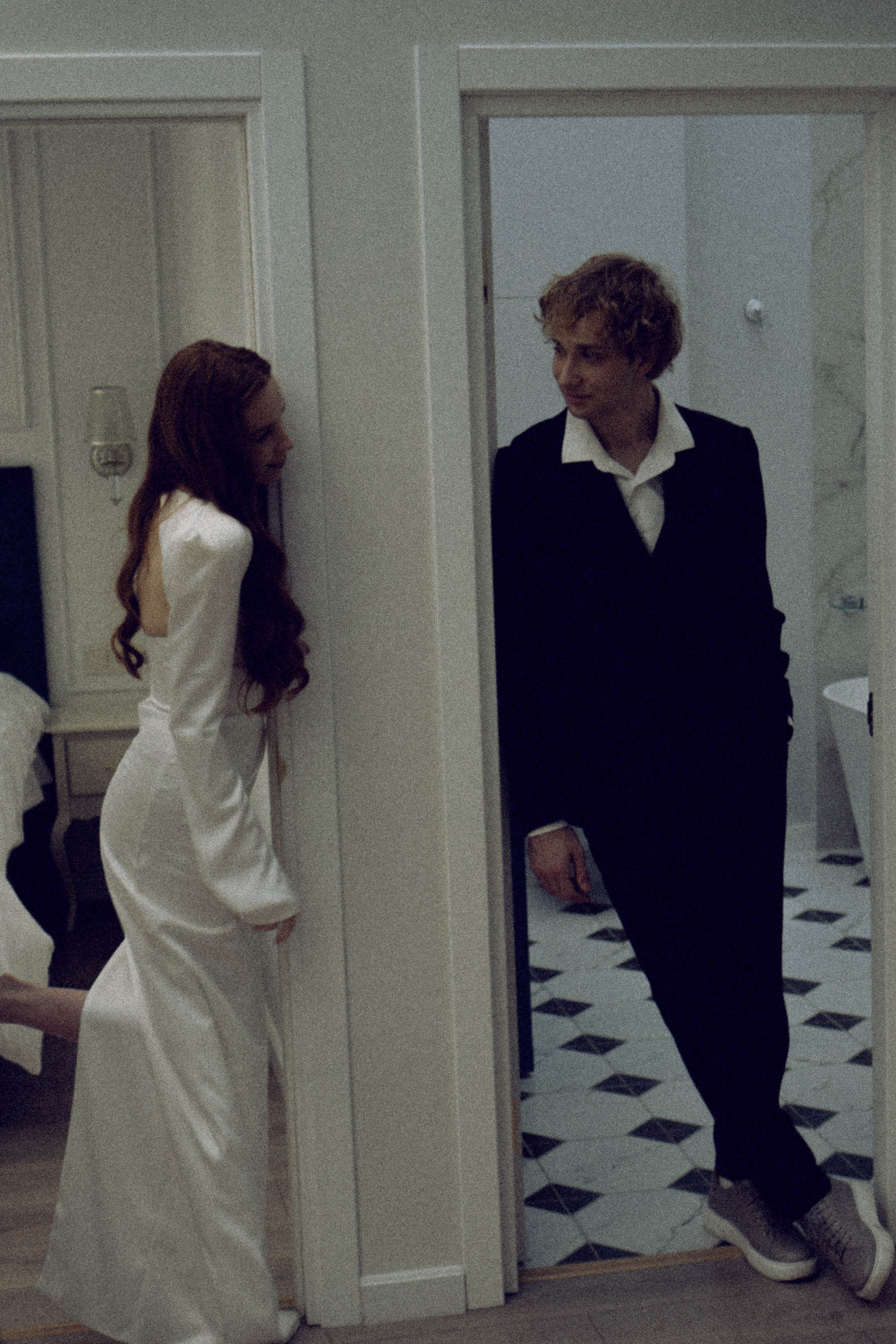 СВАДЕБНАЯ СЬЕМКА В ОТЕЛЕ. СБОРЫ ЖЕНИХА И НЕВЕСТЫ И ТАКЖЕ ТОР И ПОДГОТОВКА К ПРОГУЛКЕ. Профессиональный фотограф, Санкт-Петербург — Виктория Богомолова