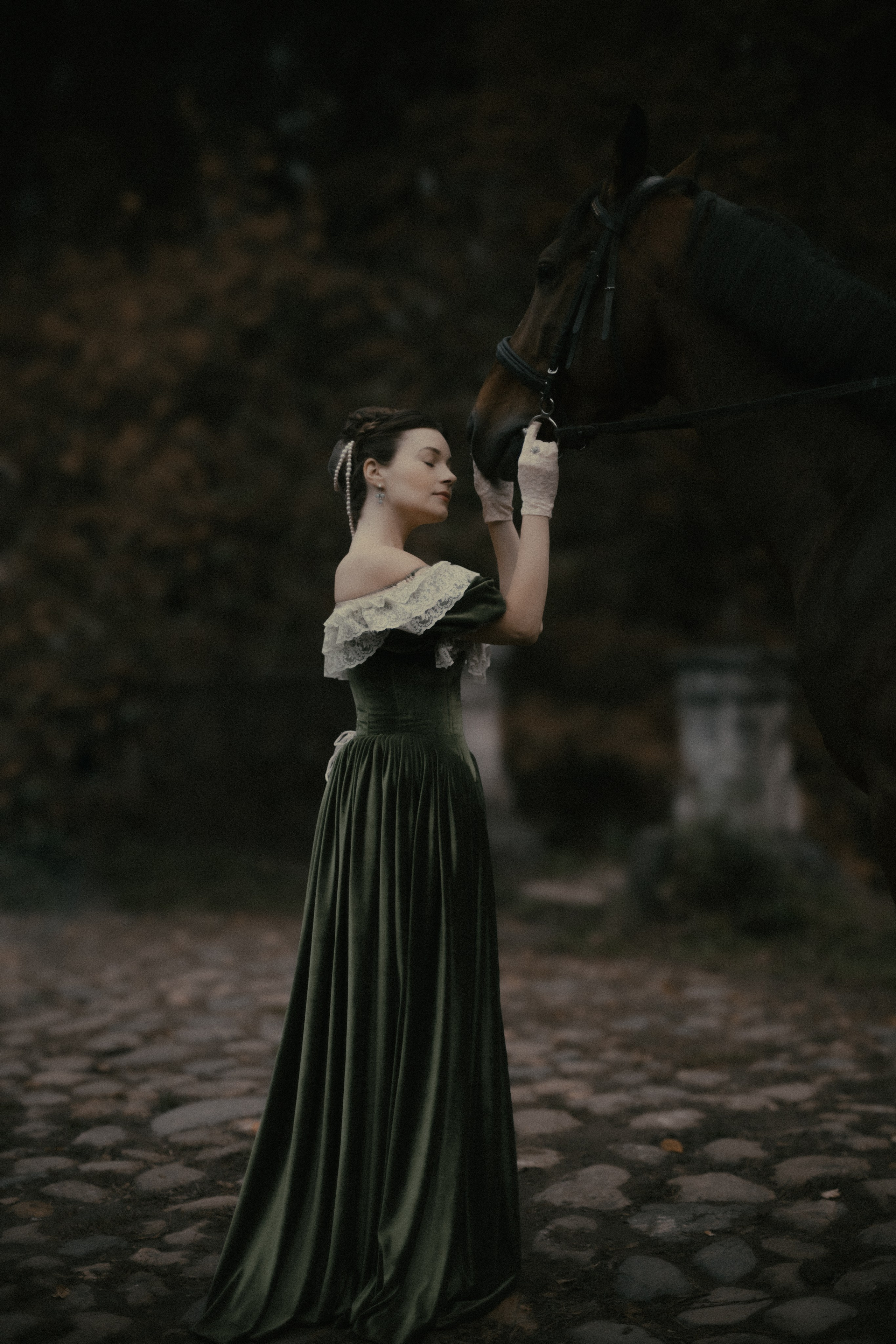 «Руины прошлого». Твой проводник в мир ушедших эпох, романтики и женственности