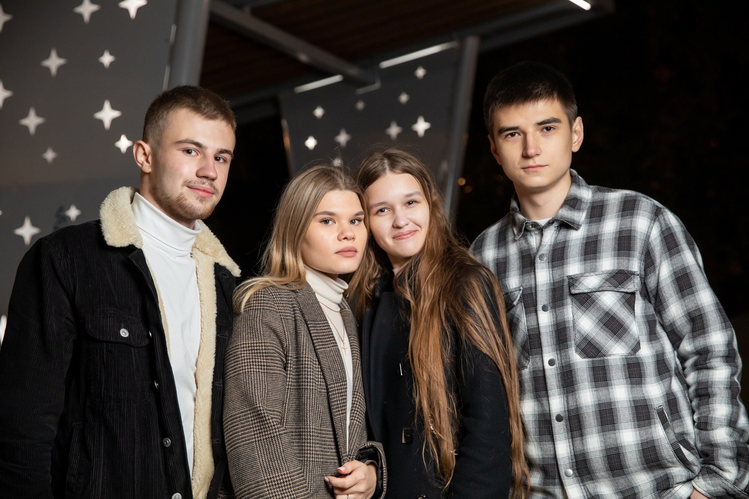 Фотосъемка на улице, в парке для школьников 9-х и 11-х классов. Выпускные альбомы Евгении Виноградовой г. Липецк