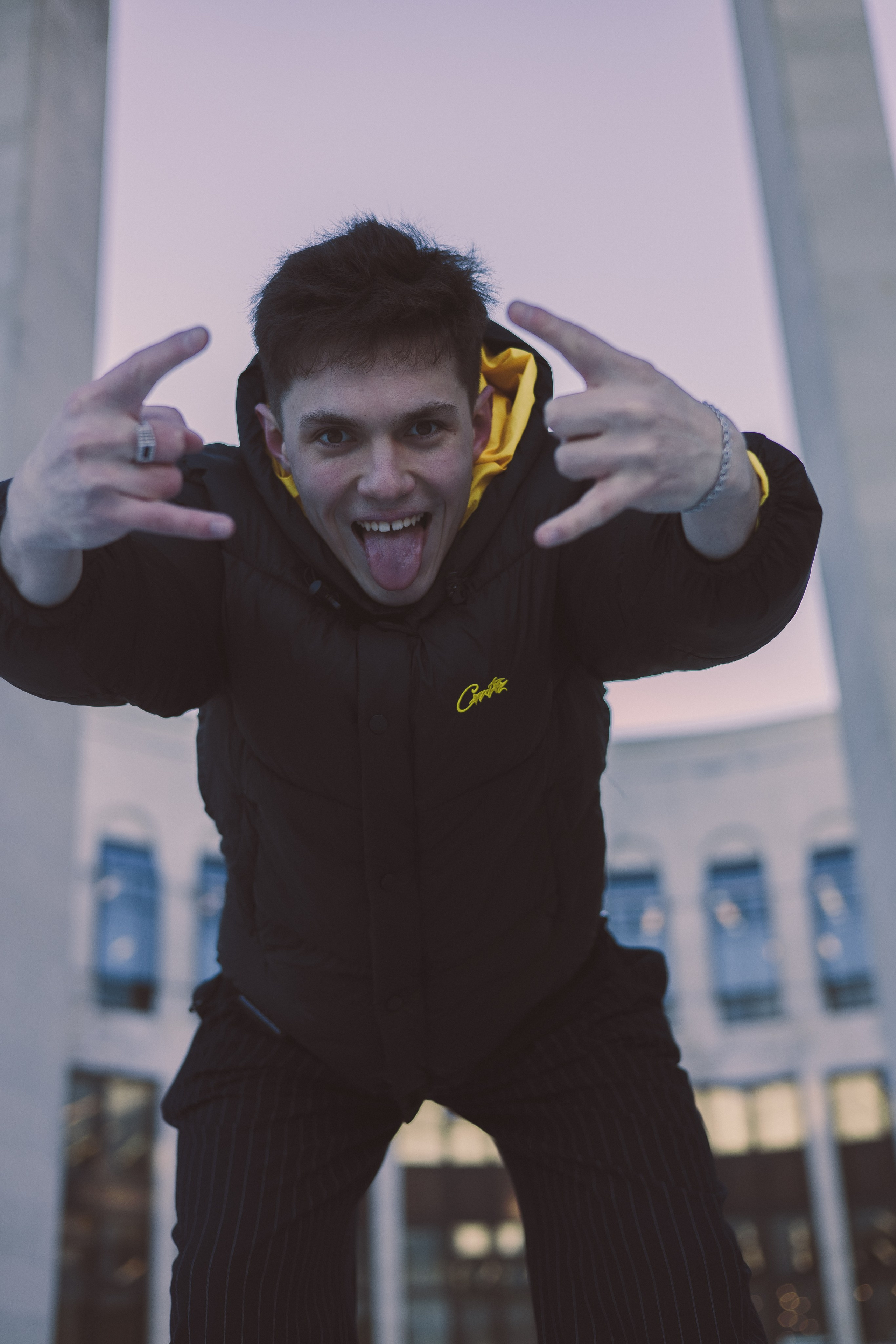 Михаил. Фотограф Julia Milton | Портреты, съемки для маркетплейсов, лавстори, съёмка беременности в Санкт-Петербурге. Обучение фотографии в Спб очно