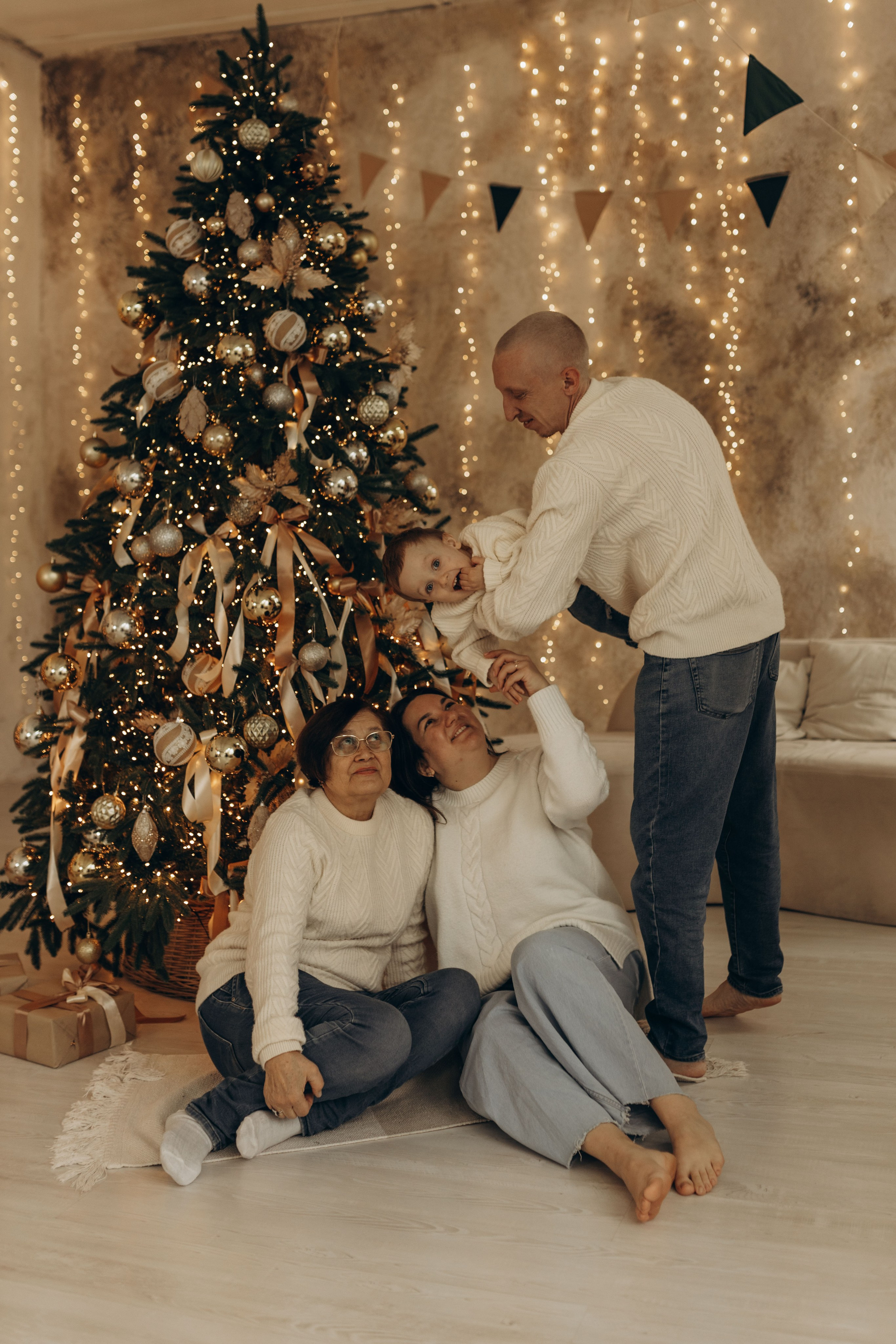 Семейная фотосессия. Встречаем новый год 2026. Фотограф в Ставрополе Svetlana Matveeva