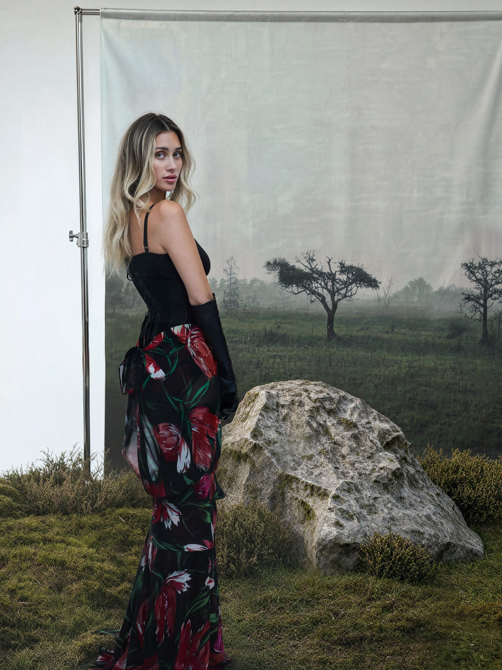 PEOPLETALK x MASH MILASH. TUTSARKIS — Art Director | Stylist | Photographer