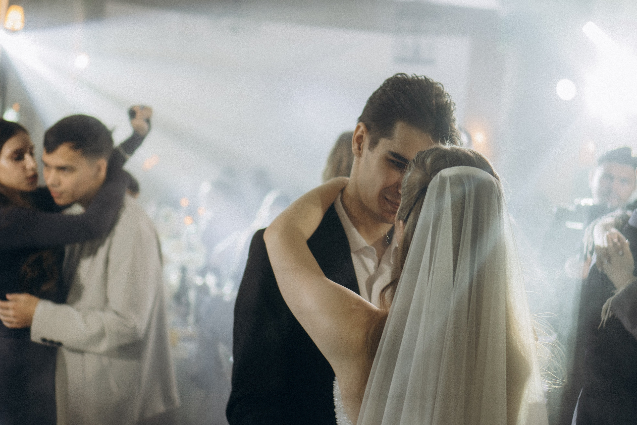 СЬЕМКА СВАДЕБНОГО БАНКЕТА (СНЯТО В СИБИРЕ В НИЖНЕВАРТОВСКЕ). Профессиональный фотограф, Санкт-Петербург — Виктория Богомолова