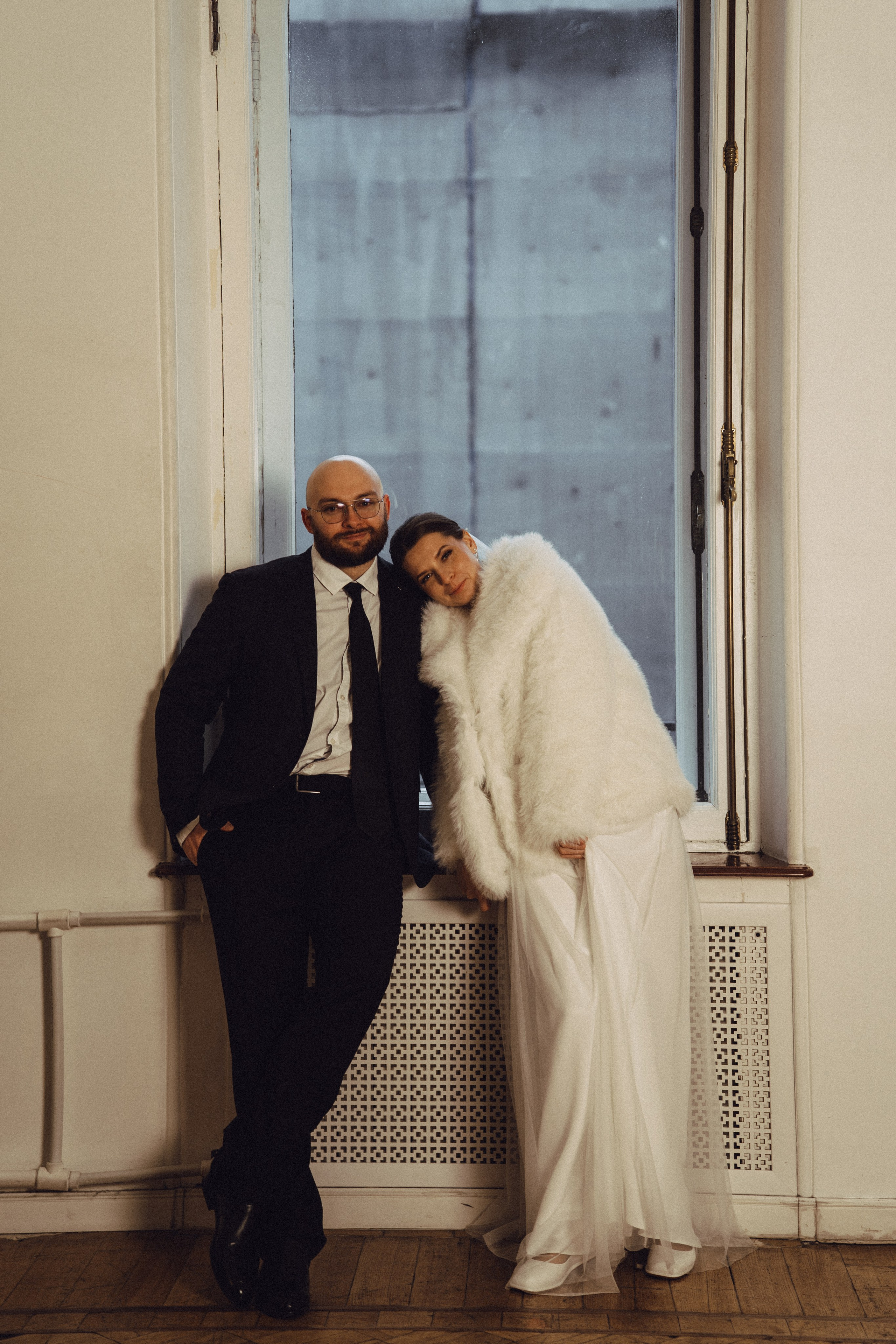 СВАДЕБНАЯ СЬЕМКА ВО ВТОРОМ ДВОРЦЕ (ДЕКАБРЬ) ТАКЖЕ СЬЕМКА В СТУДИИ НА ЧЕРНЫШЕВСКОЙ. Профессиональный фотограф, Санкт-Петербург — Виктория Богомолова