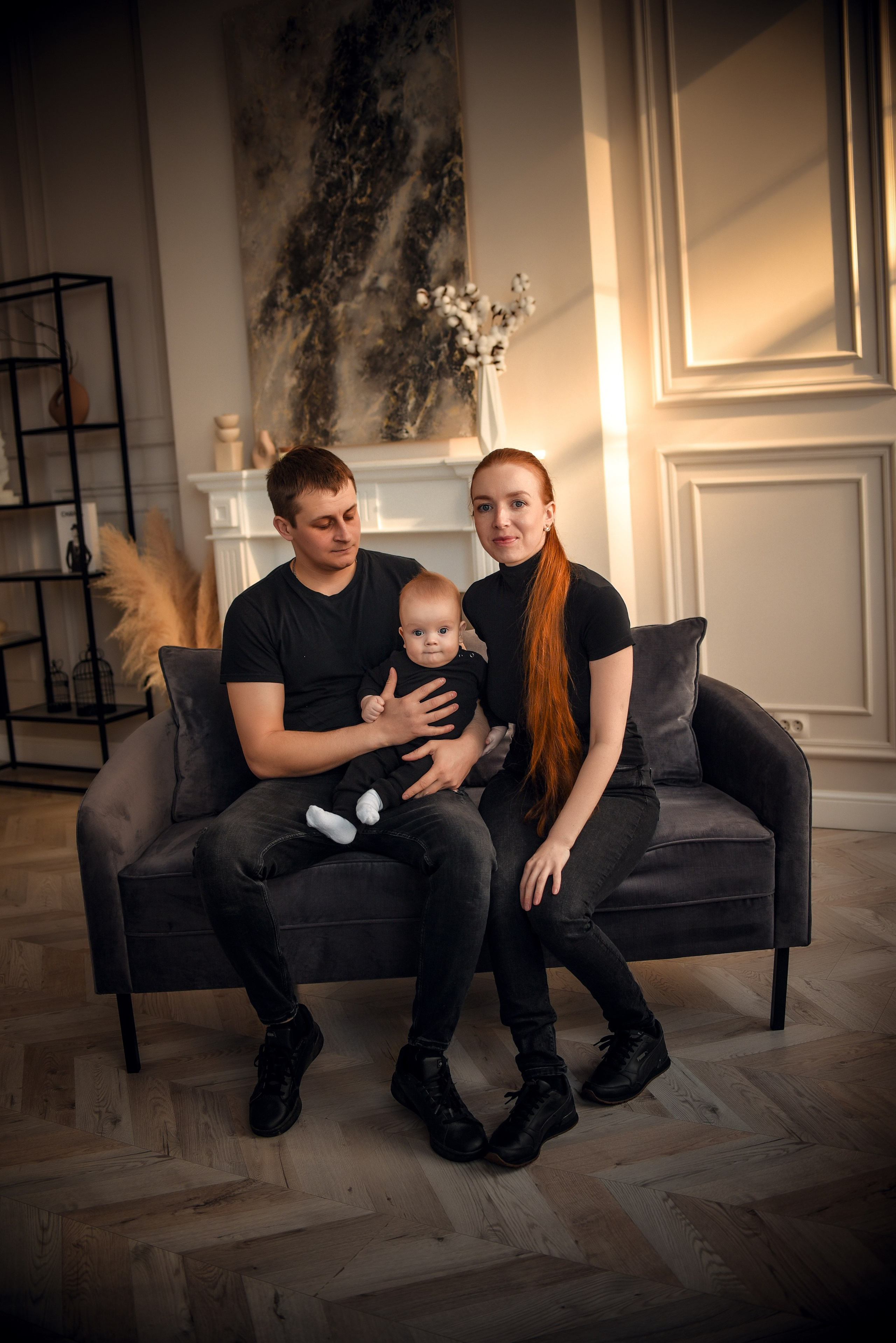 Семейная студийная фотосессия 3. Свадебный, семейный, детский, контент фотограф в Омске Максим Ильин