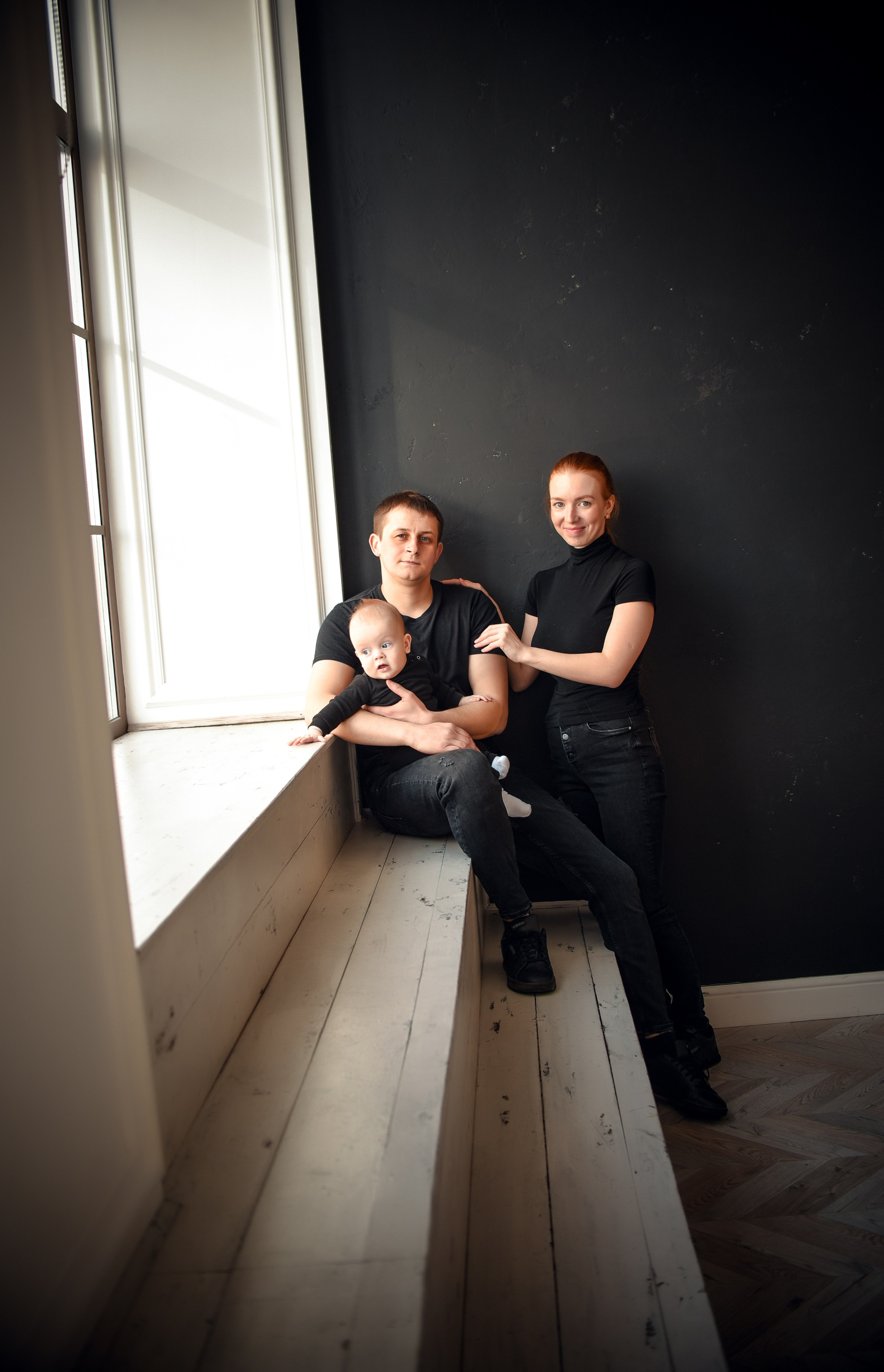 Семейная студийная фотосессия 3. Свадебный, семейный, детский, контент фотограф в Омске Максим Ильин