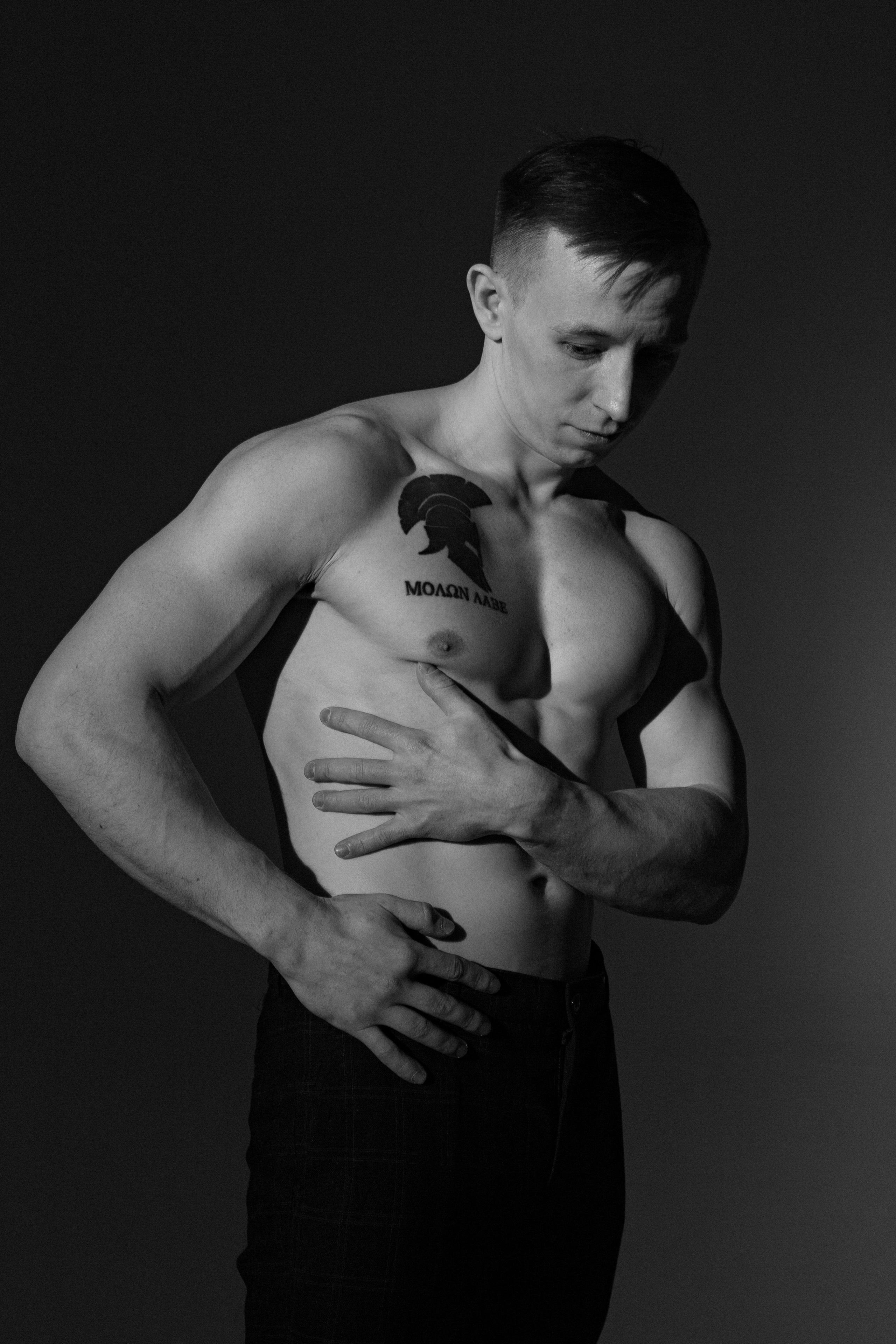 Мужская фотосессия в студии Нижний Новгород. Мужской портрет, Нижний Новгород. Фотосессия спортсмена в Нижнем Новгороде.