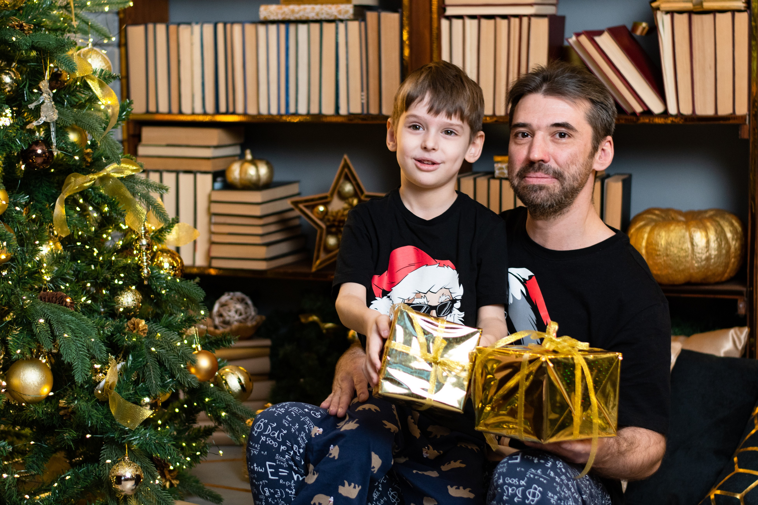 Светлана с семьей. Студийная съемка. Екатерина Бикбаева фотограф, видеограф, медиа-продюсер