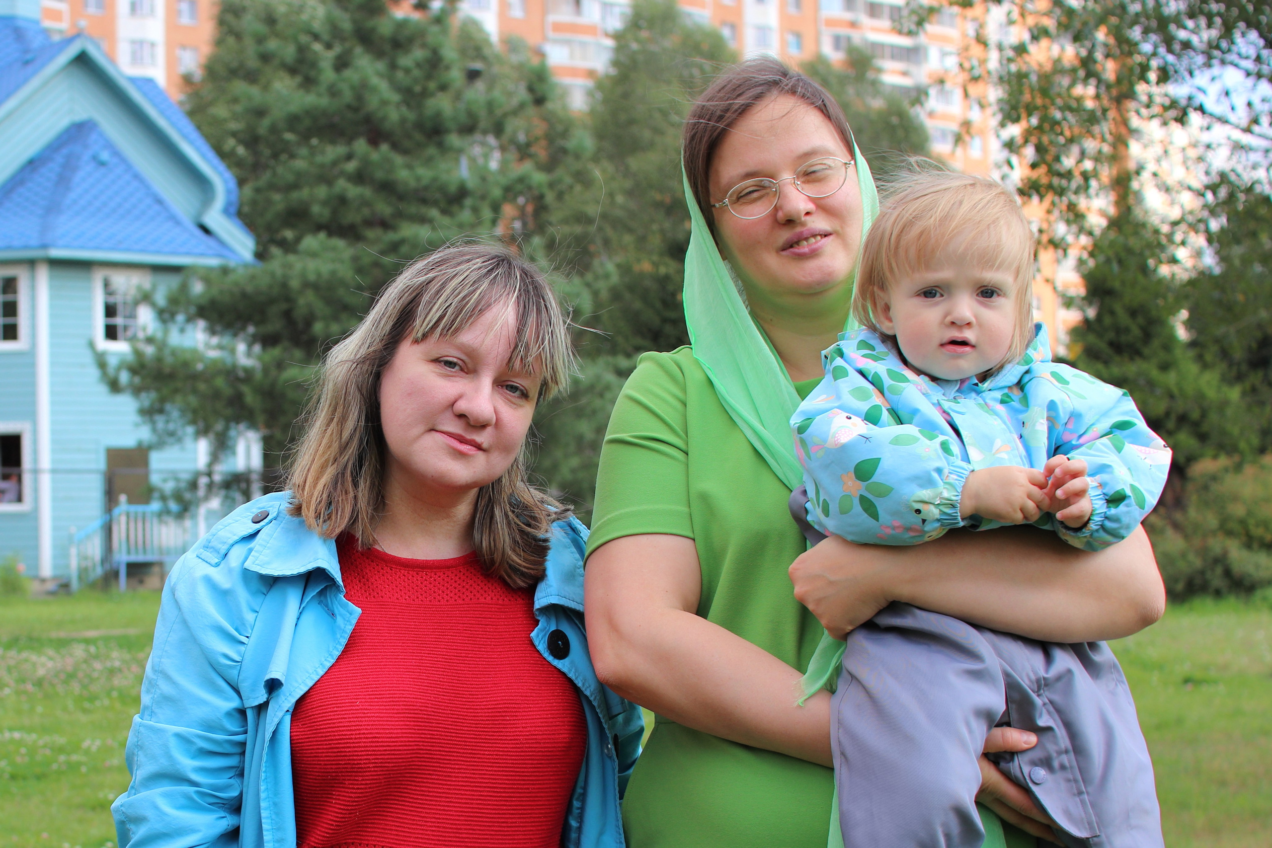 Крещение в храме Жён-Мироносиц в Марьино, базовая цветокоррекция. Фотограф на крещение/венчание