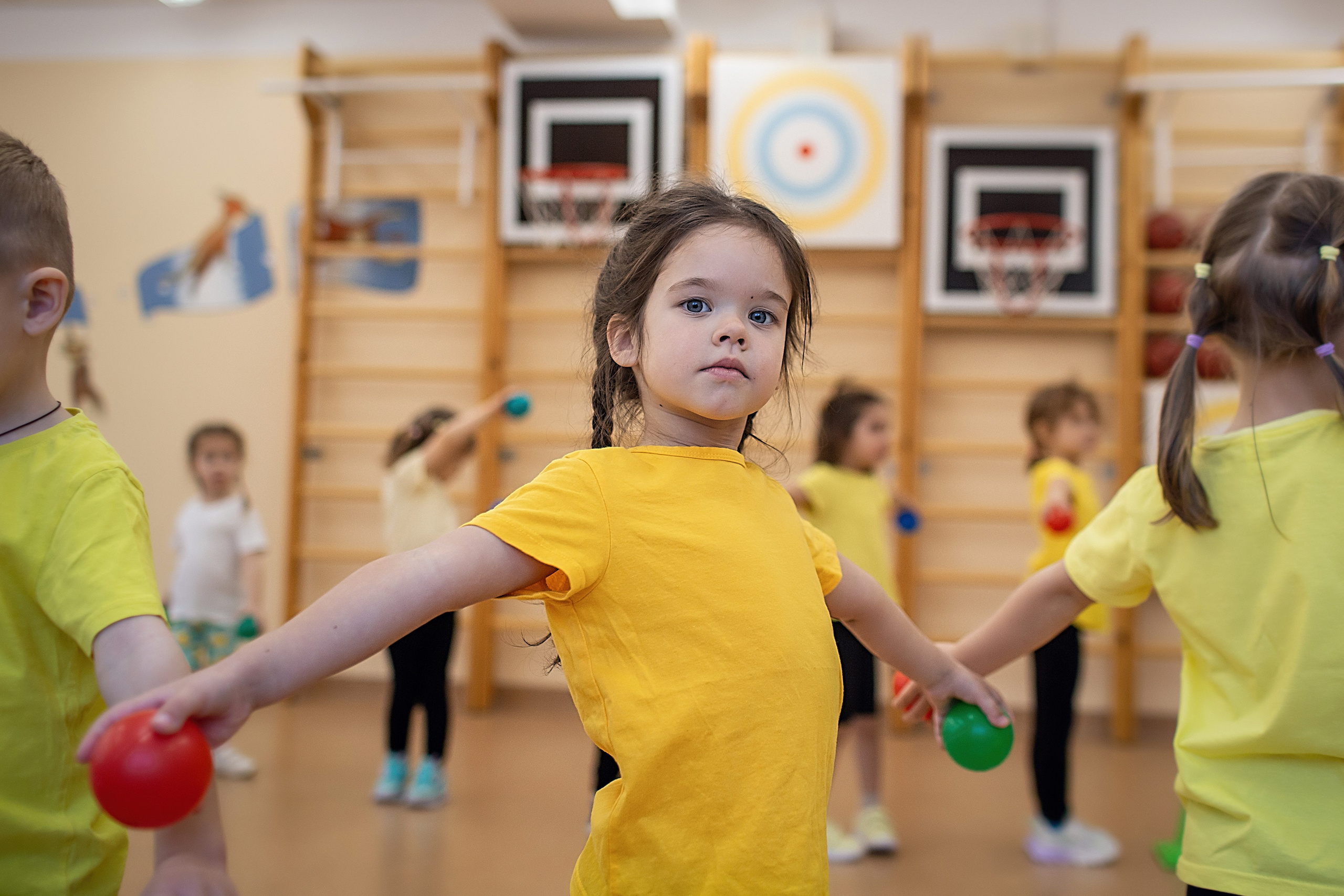День в саду_Зима_2023 год. Семейный фотограф в Санкт-Петербурге