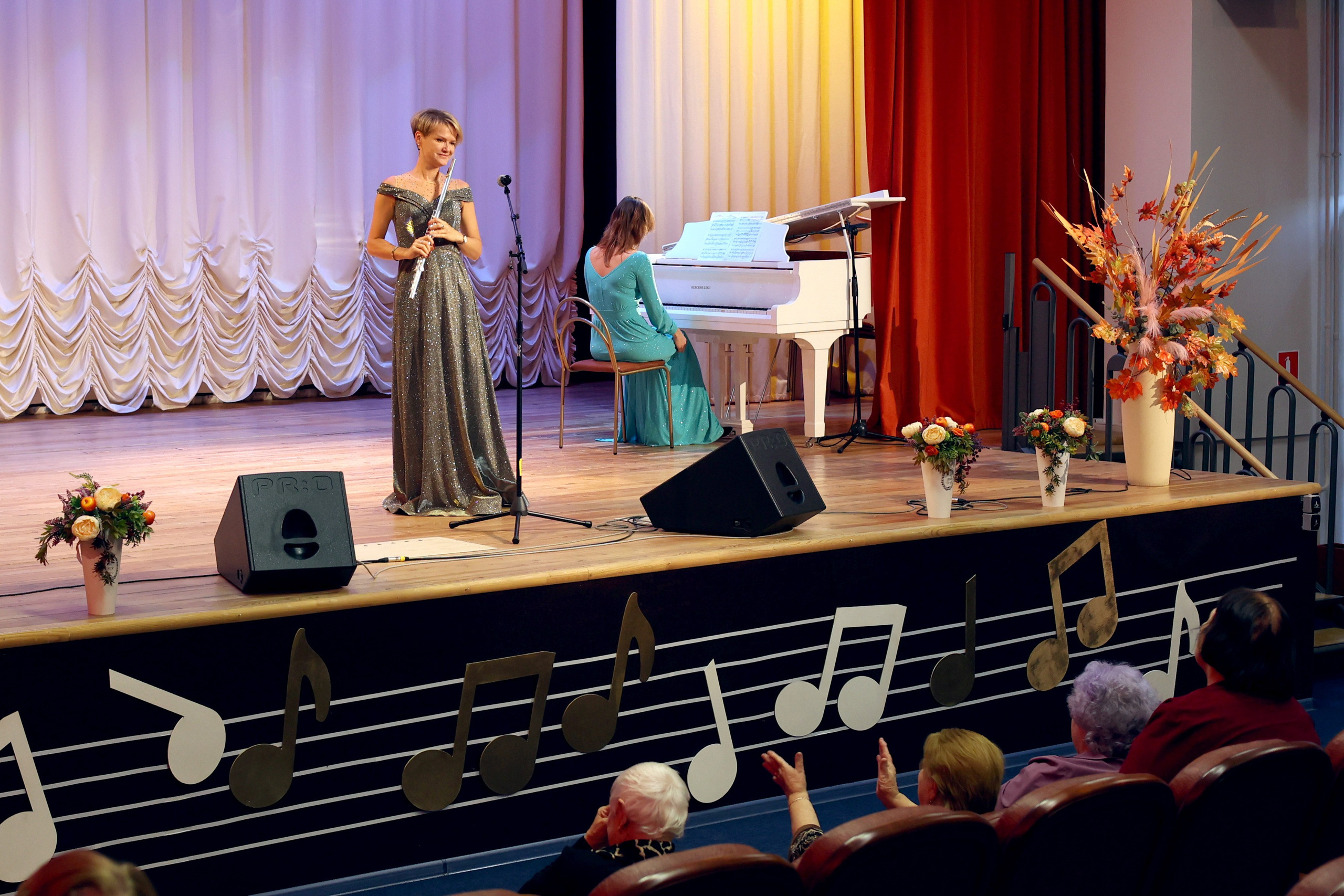 Концерт «От сердца к сердцу» для ветеранов 11.10.2023. Профессиональный фотограф в Москве Алёна Котова