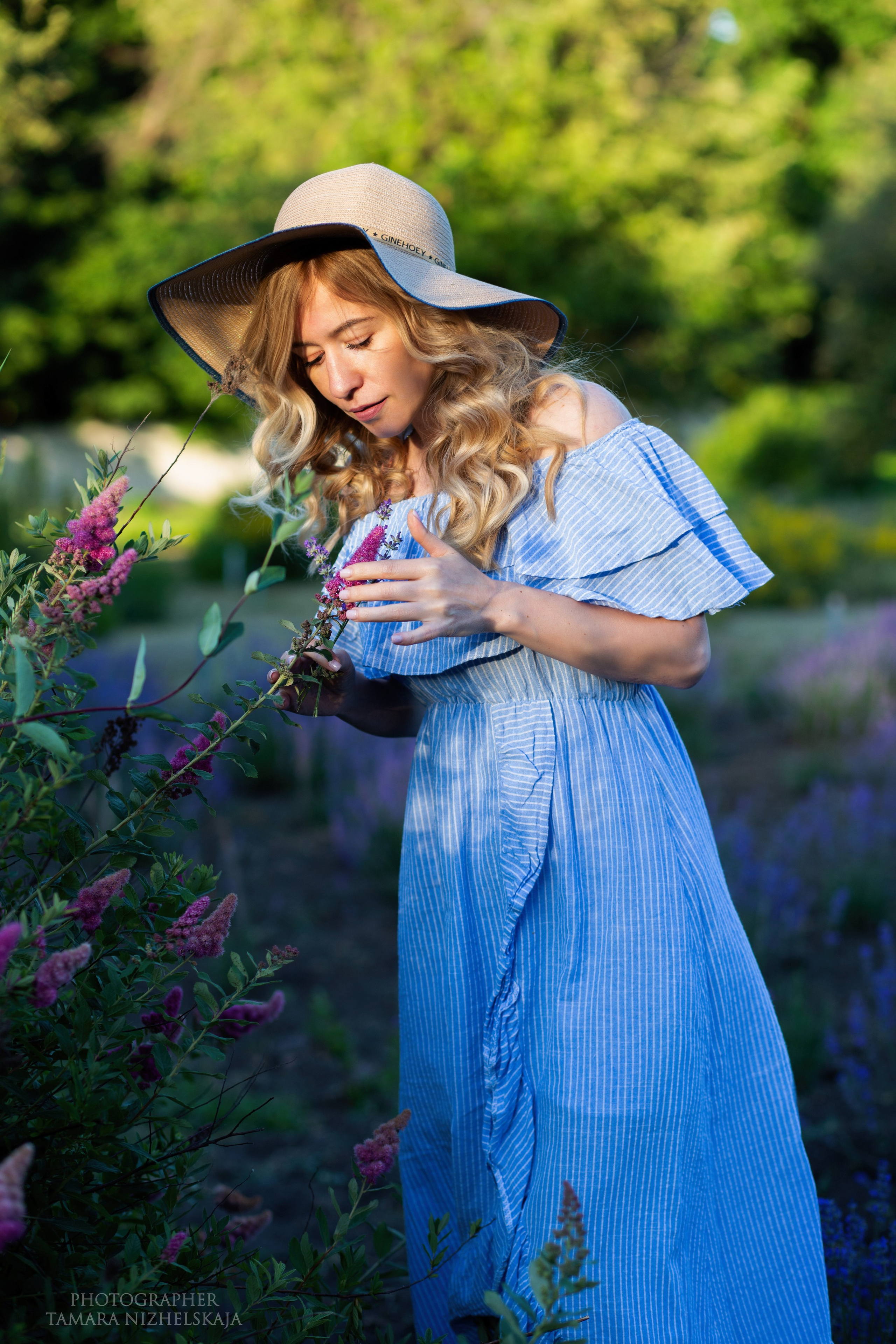 Фотосессии в лаванде Воронеж. Фотограф Тамара Нижельская Воронеж