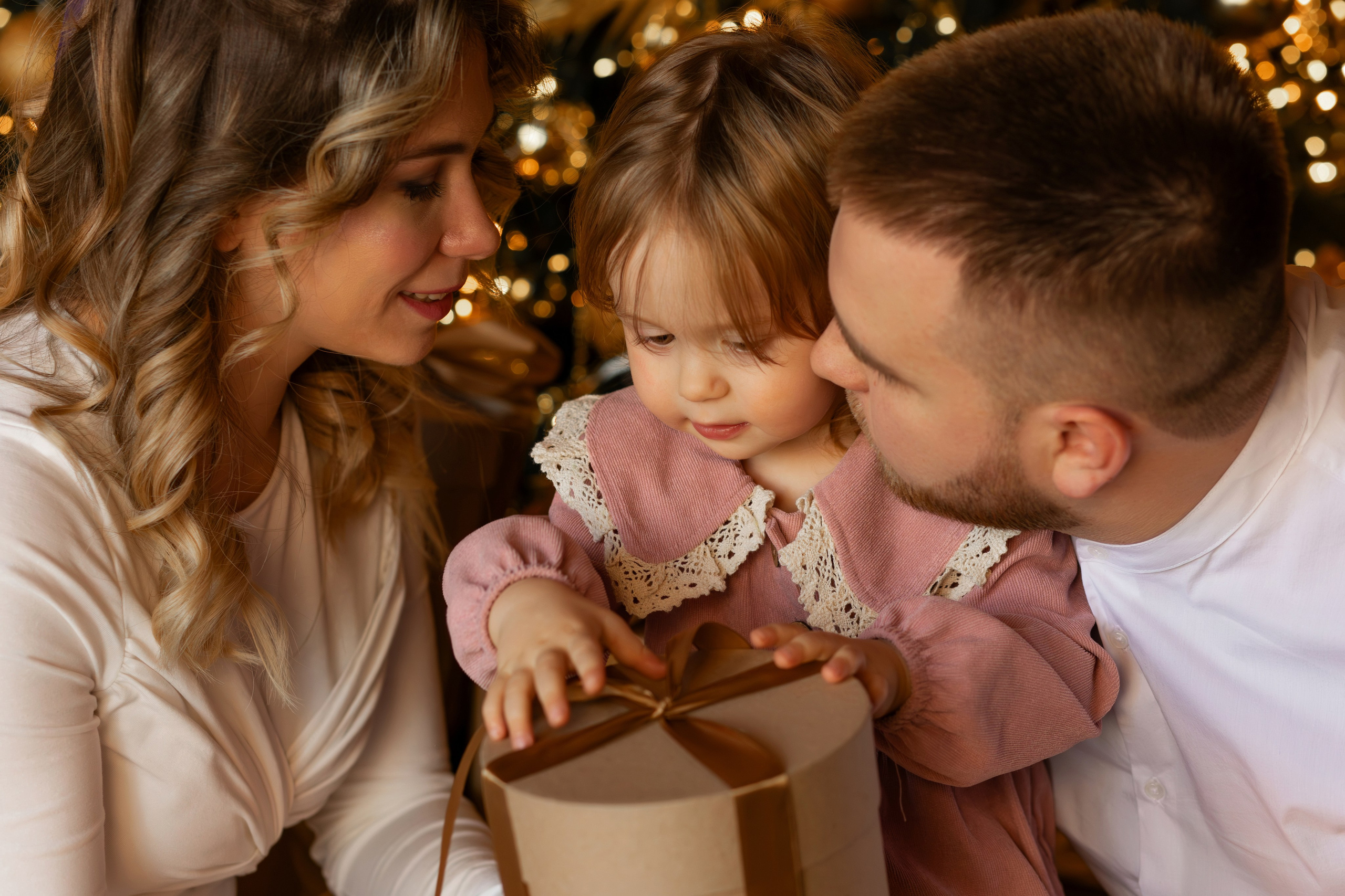 Новогодняя семейная съемка в студии. Семейный и женский фотограф в Москве Надежда Воробьева