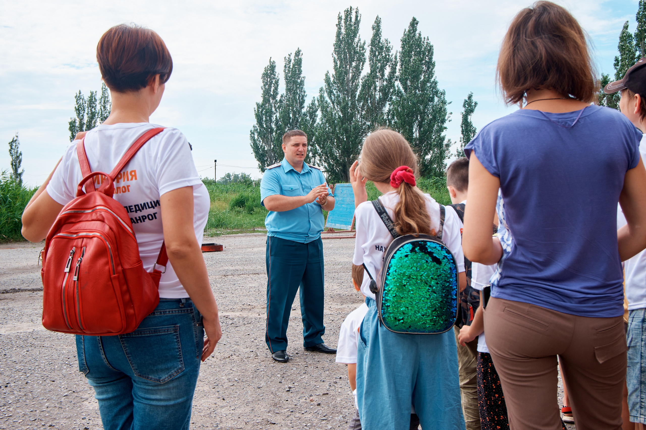 Детский лагерь ДЮНА. Поход в «Пожарно-спасательную часть № 22». Фотограф Таганрог Анна Трайжон