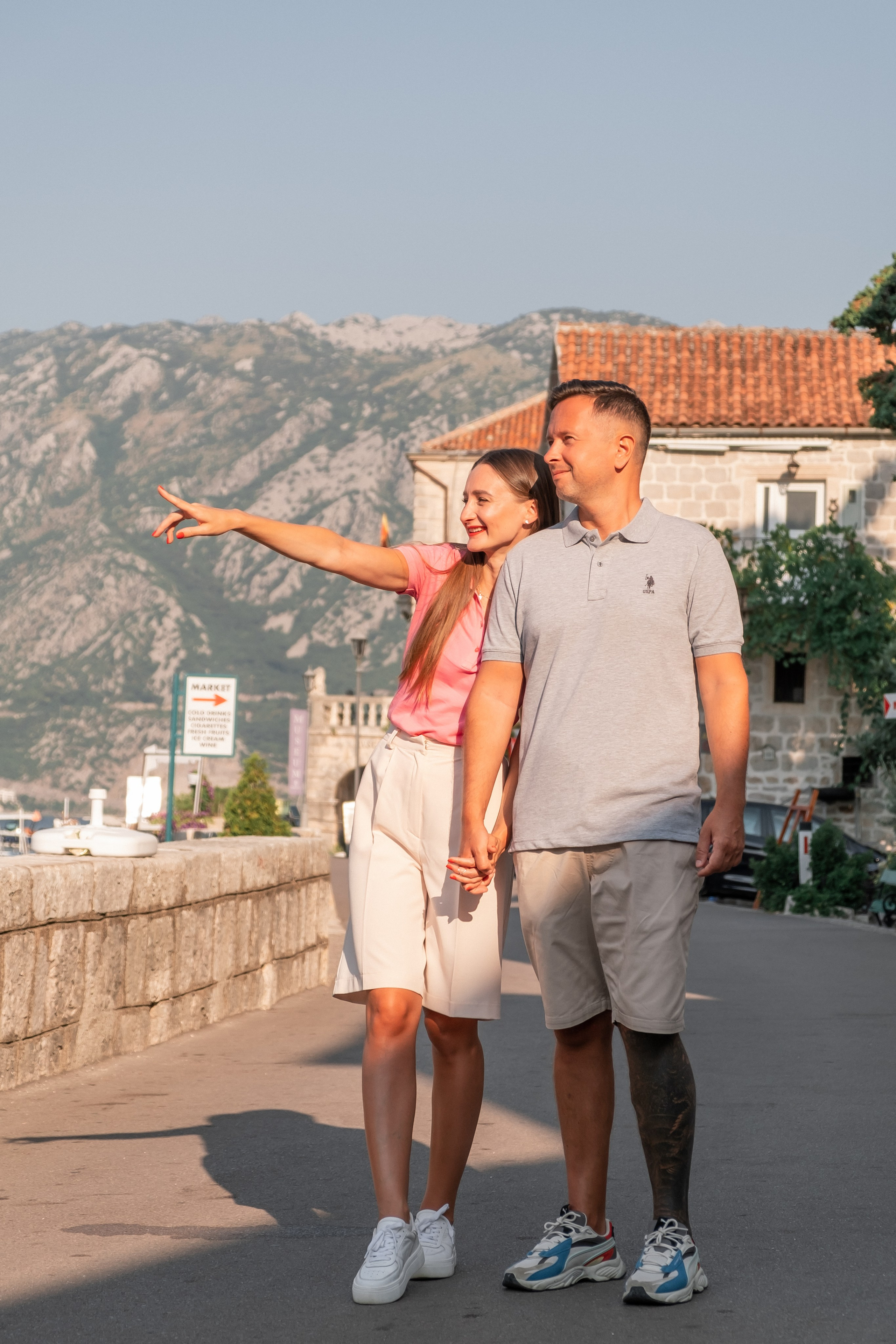 Лавстори в Перасте. Семейный и свадебный фотограф в Черногории