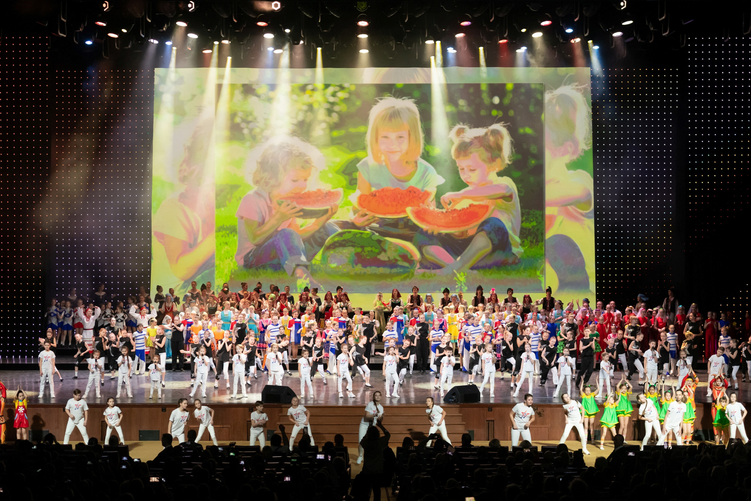 2 февраля, концерт Таланты России, Кремлевский Дворец. Золотое яблочко