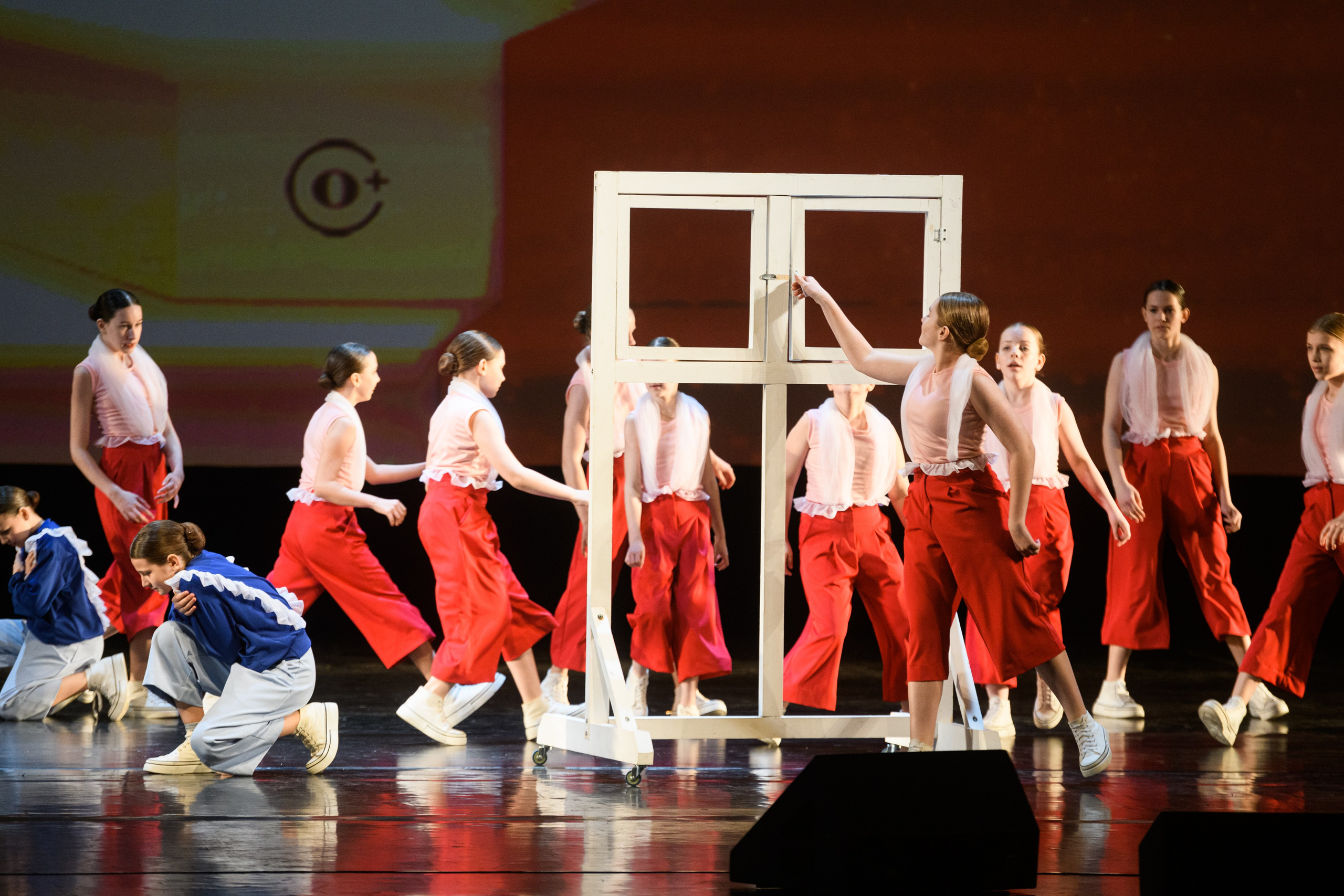 23 апреля, часть 1, БКЗ Октябрьский, г. Санкт-Петербург. Золотое яблочко