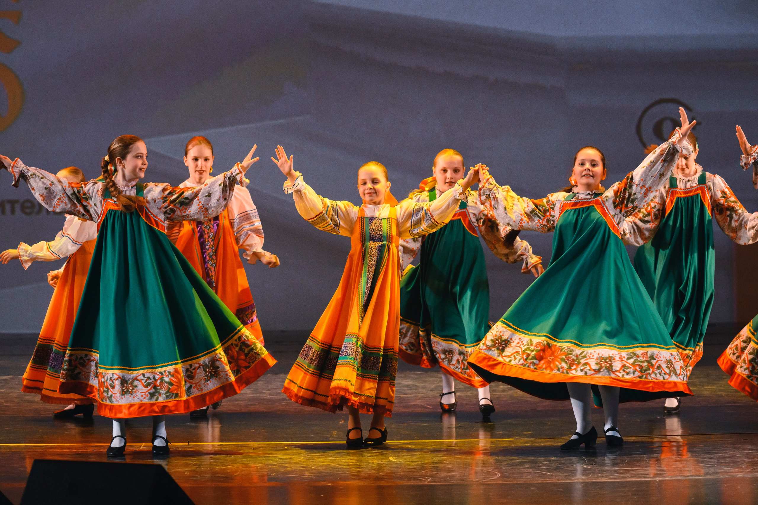 23 апреля, часть 1, БКЗ Октябрьский, г. Санкт-Петербург. Золотое яблочко